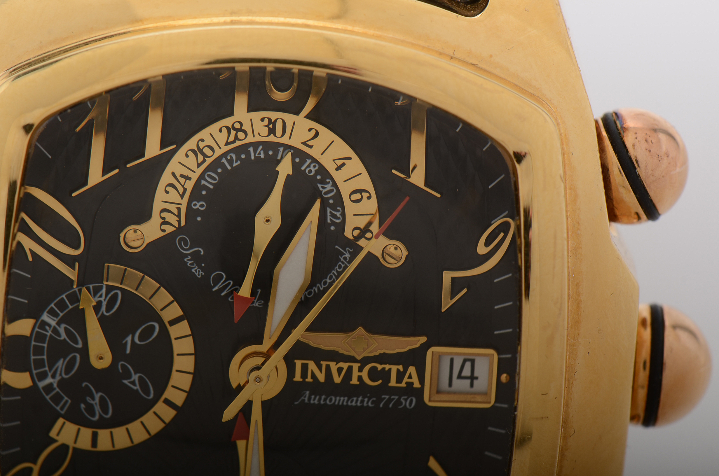 18K Yellow Gold Invicta Dragon Lupah Automatic