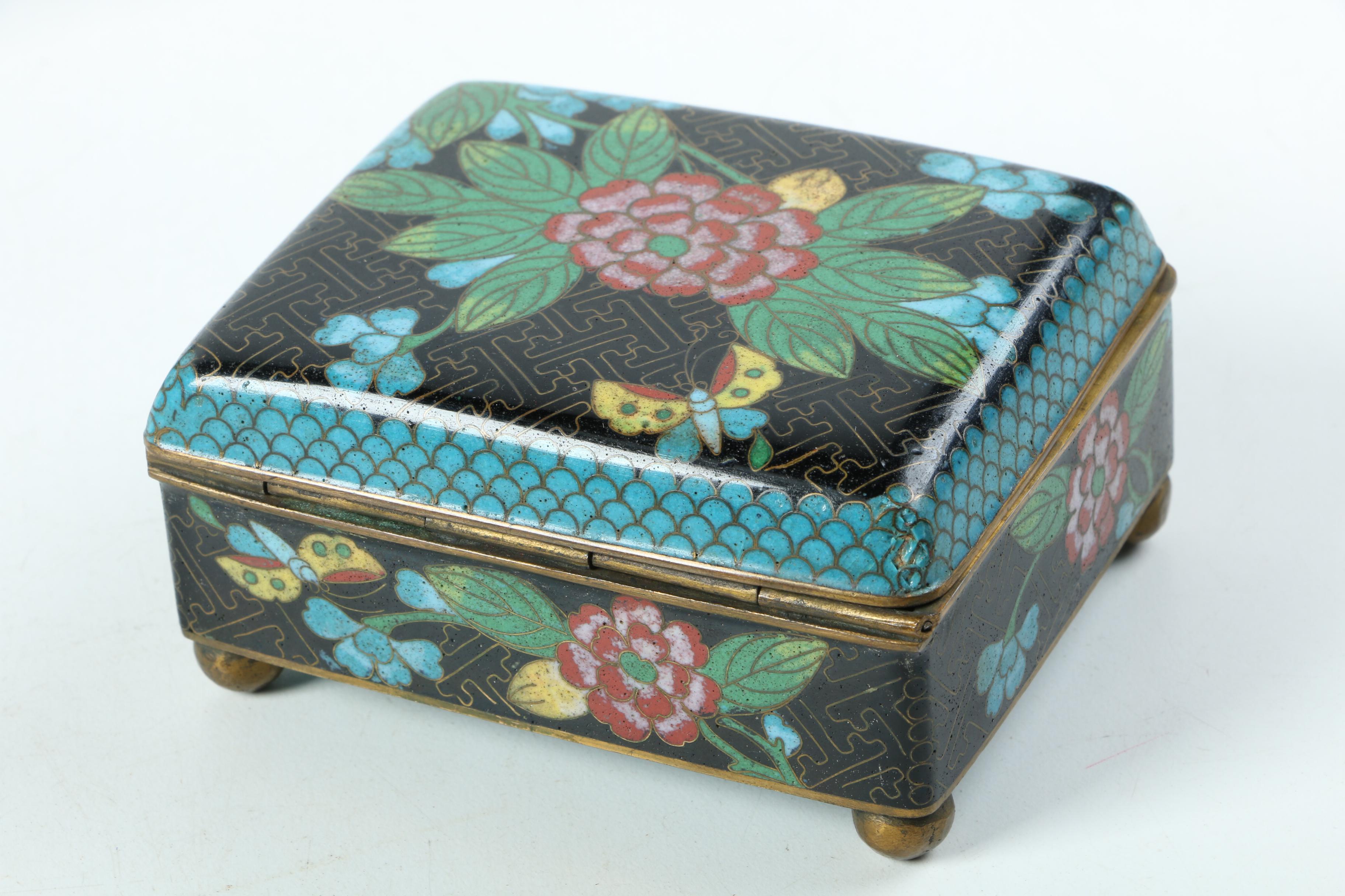 Cloisonné  Smoking Set