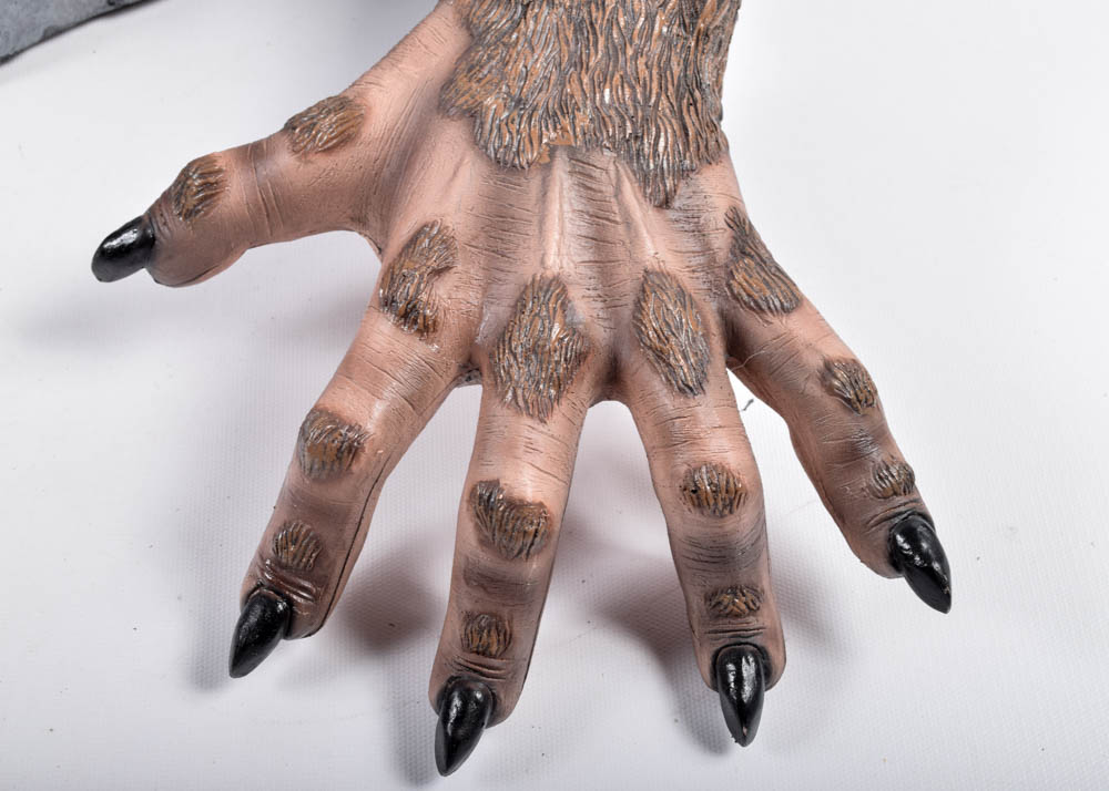 Classic Horror Film "Grave Walker" Decorations