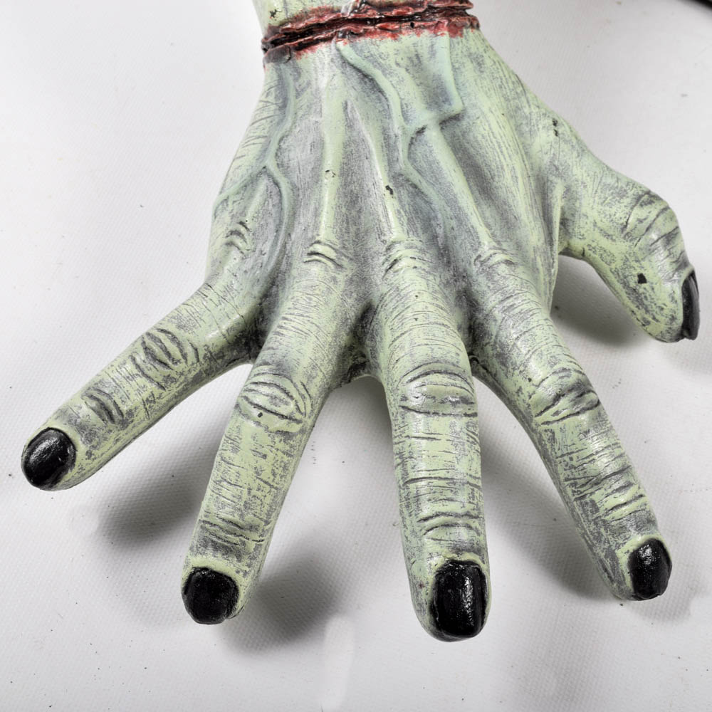 Classic Horror Film "Grave Walker" Decorations