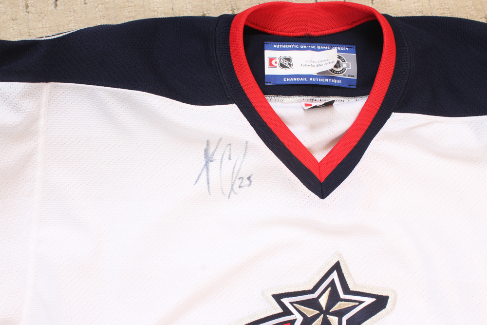 Eddie George Autographed Ohio State Buckeyes Jersey in Display Case