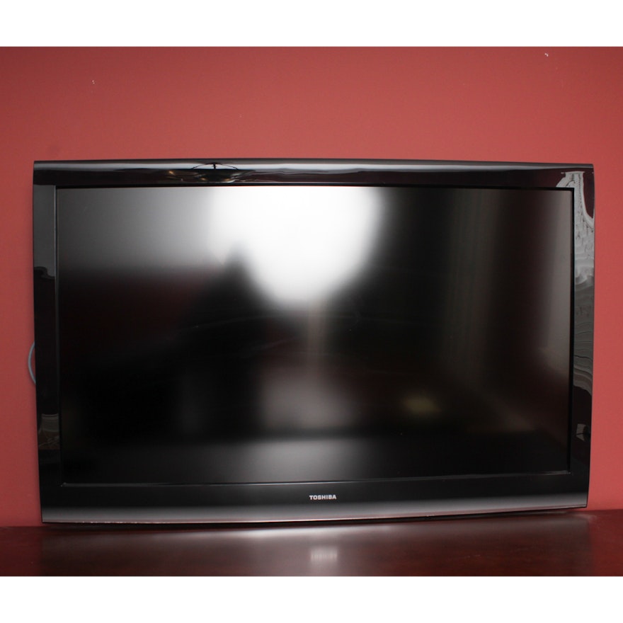 Toshiba 54" Flat Screen Television with Wall Mount