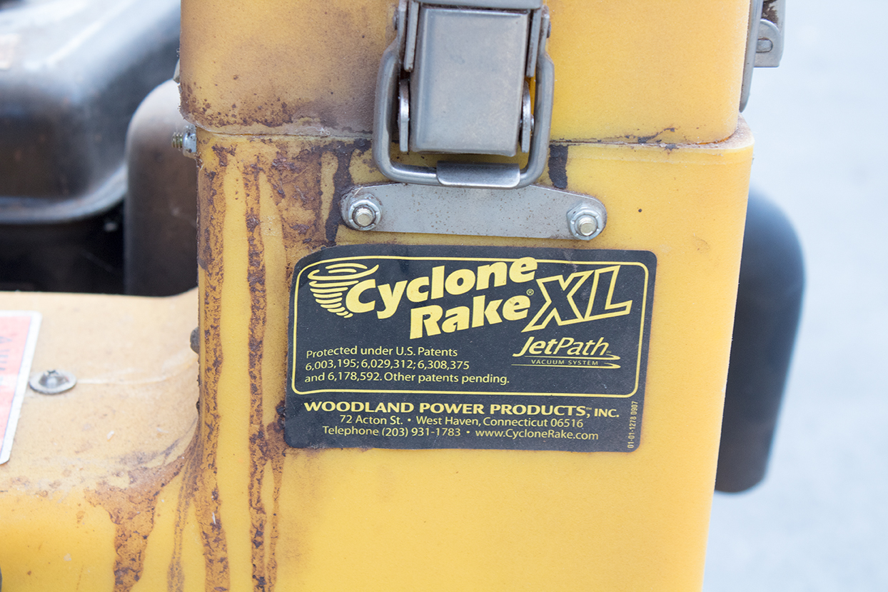 Cyclone Rake XL Leaf and Lawn Vacuum