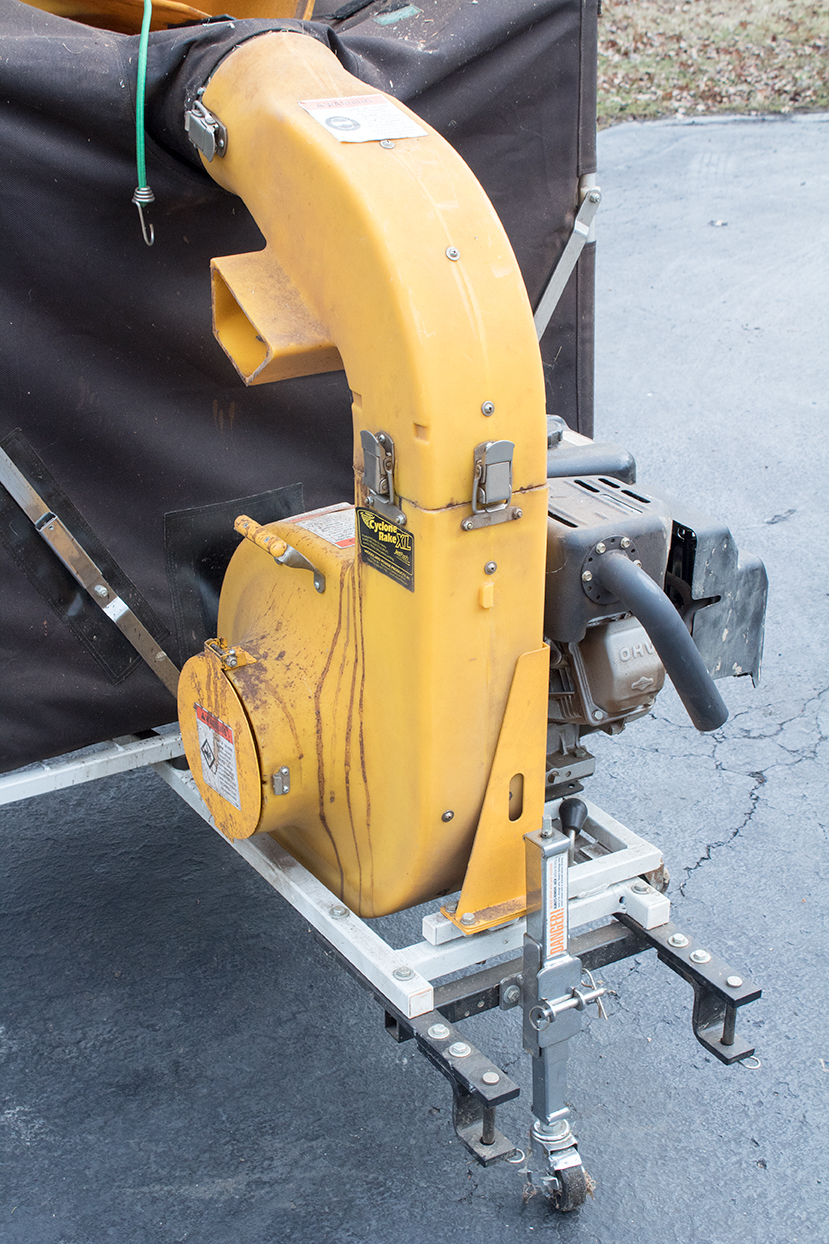 Cyclone Rake XL Leaf and Lawn Vacuum