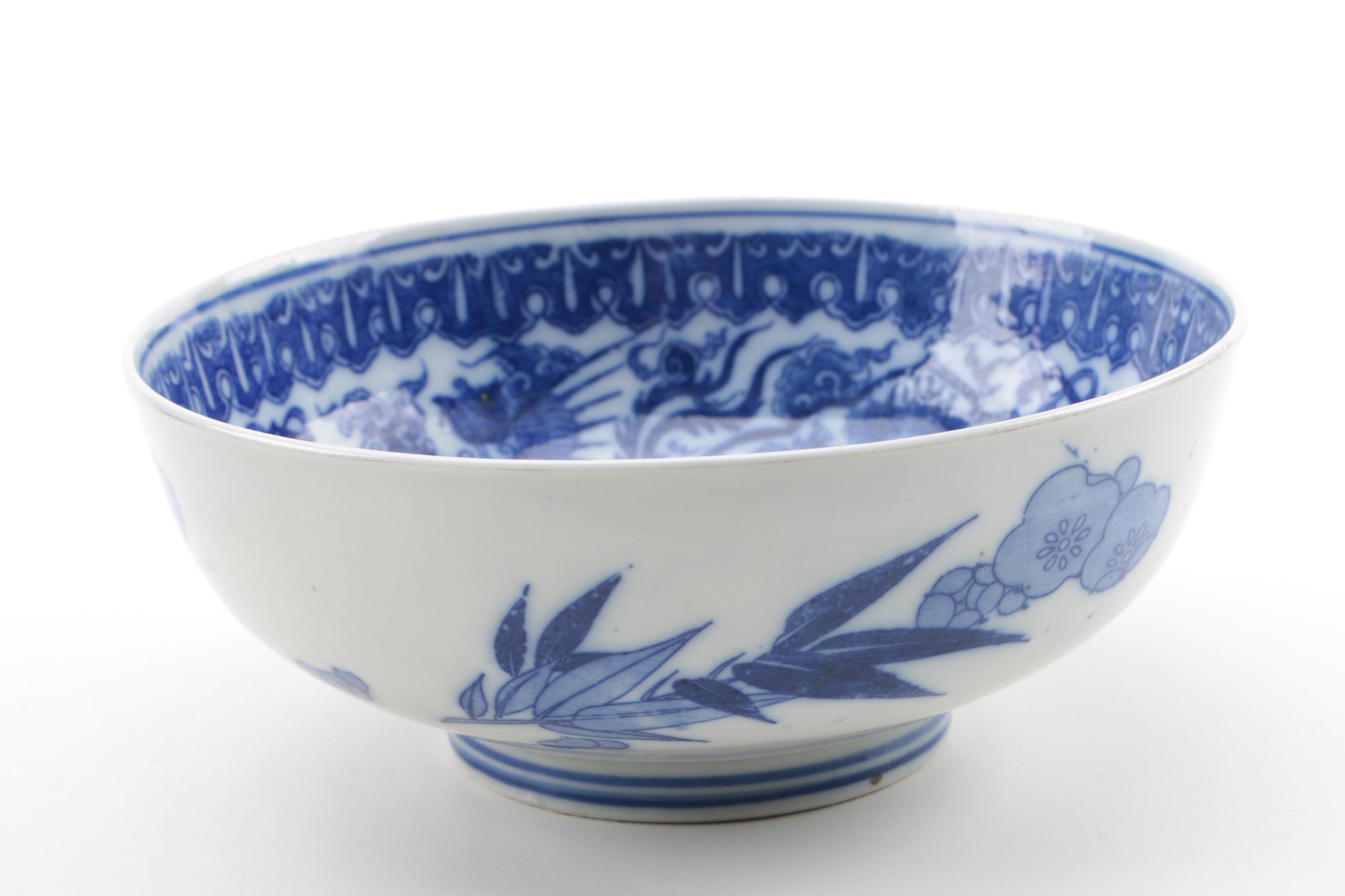 Hand-painted Chinese Porcelain Bowls