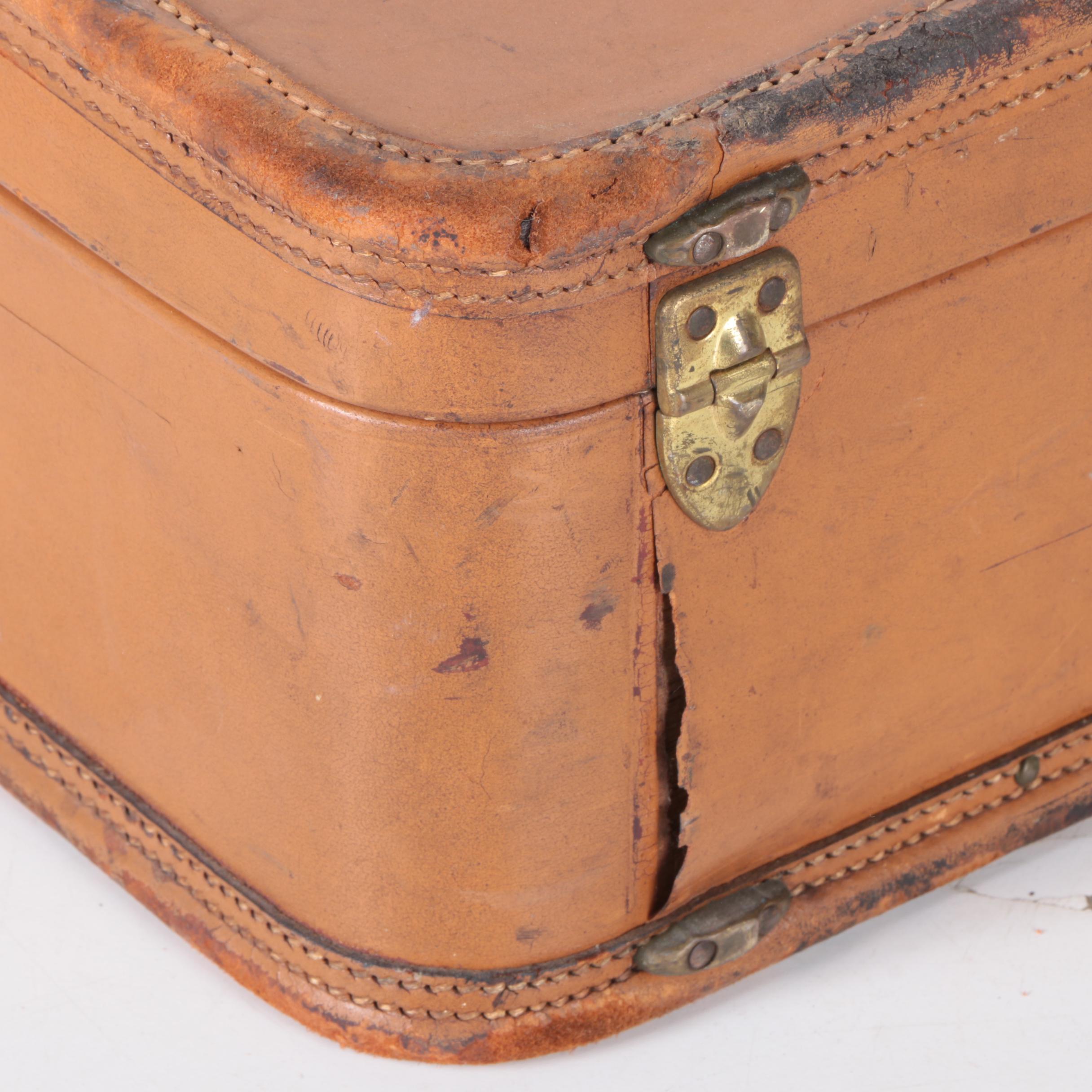 Vintage Amelia Earhart Luggage Set