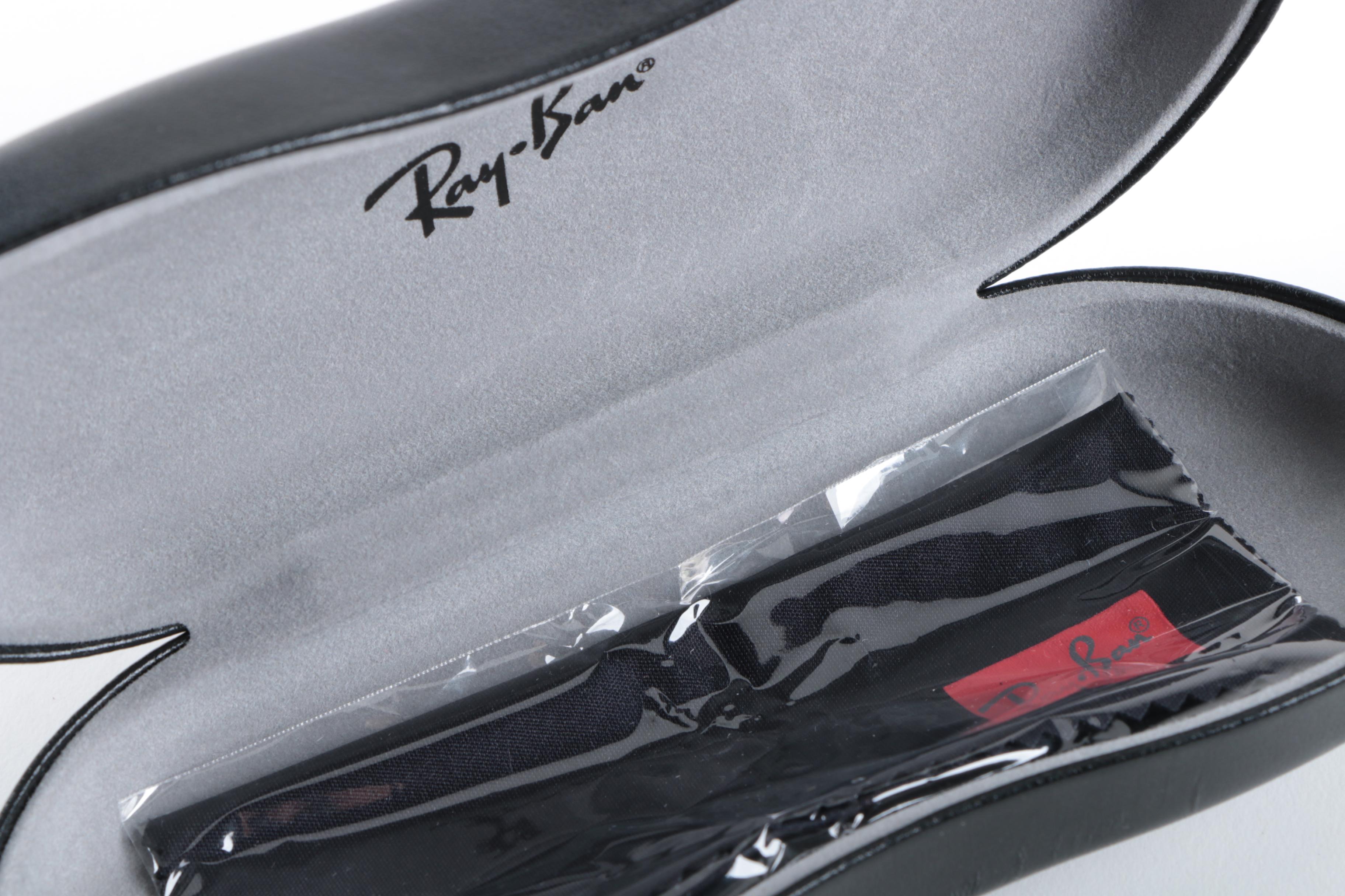 Ray-Ban Wayfarer Frames with Case