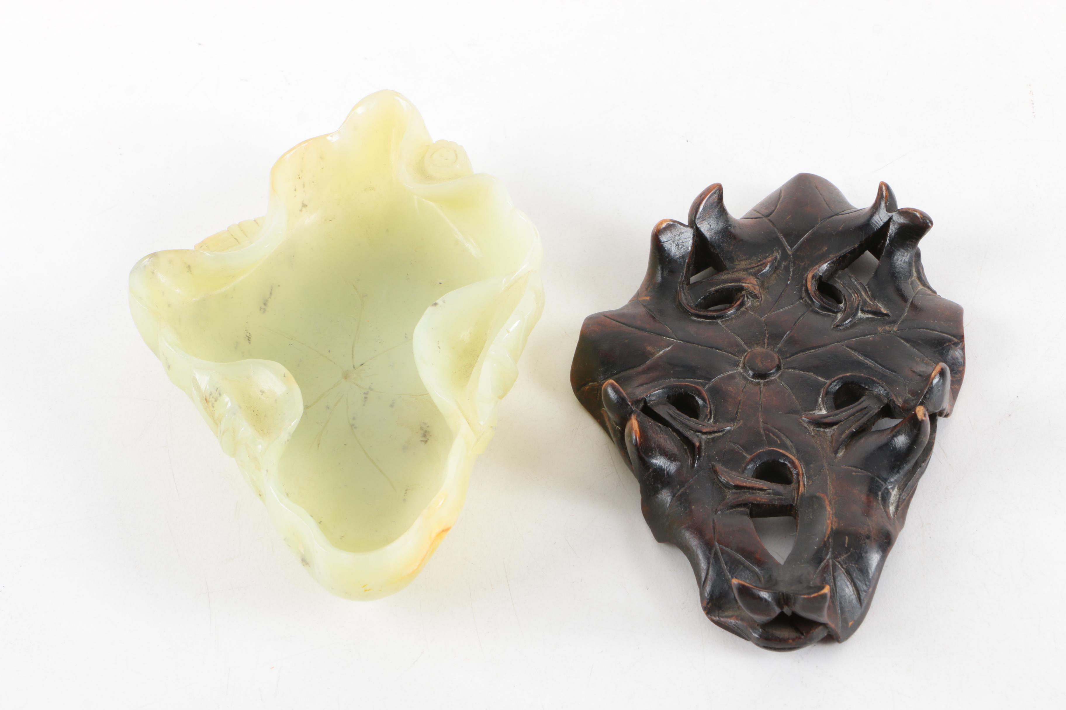 Chinese Carved Bowenite Brush Washer