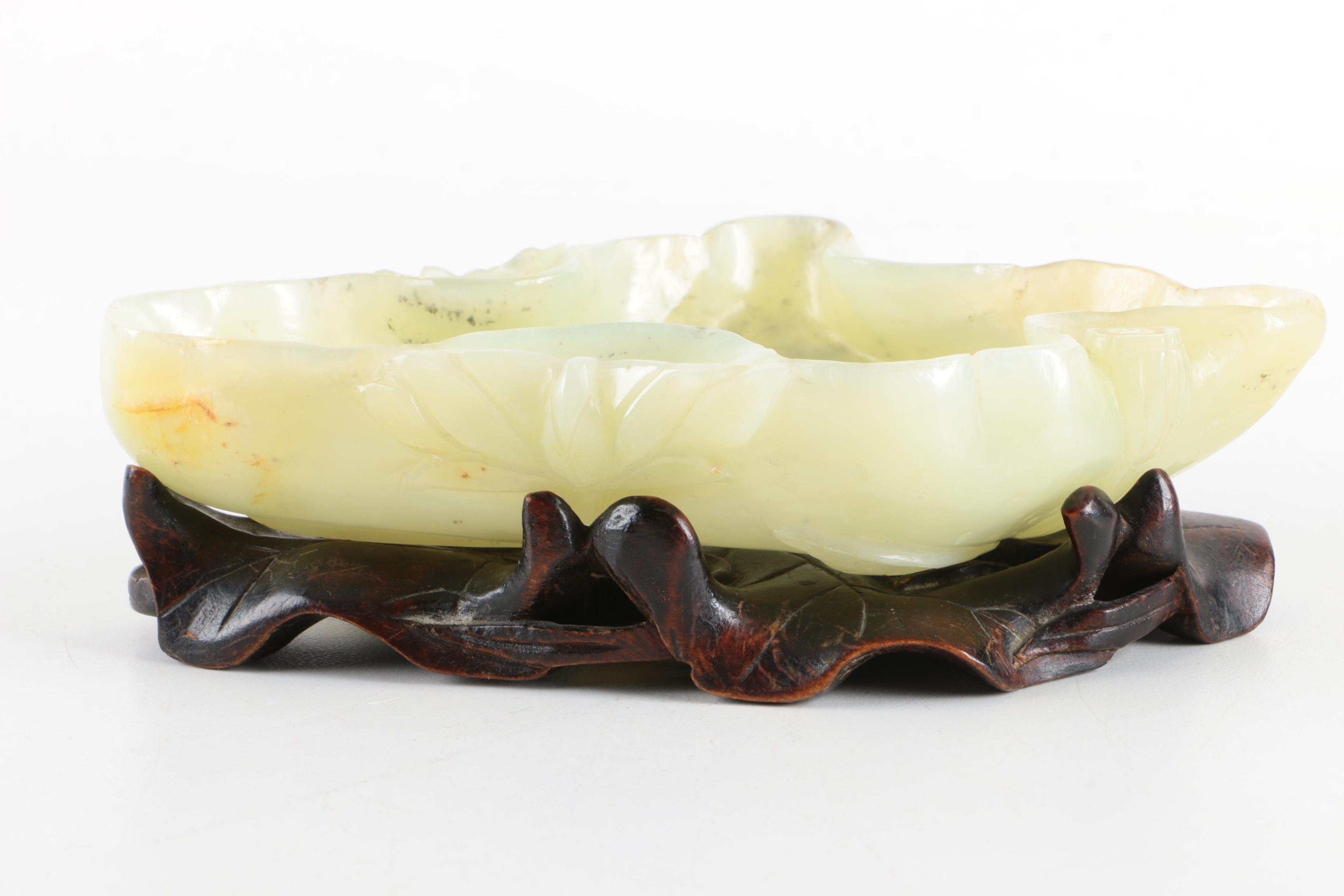 Chinese Carved Bowenite Brush Washer