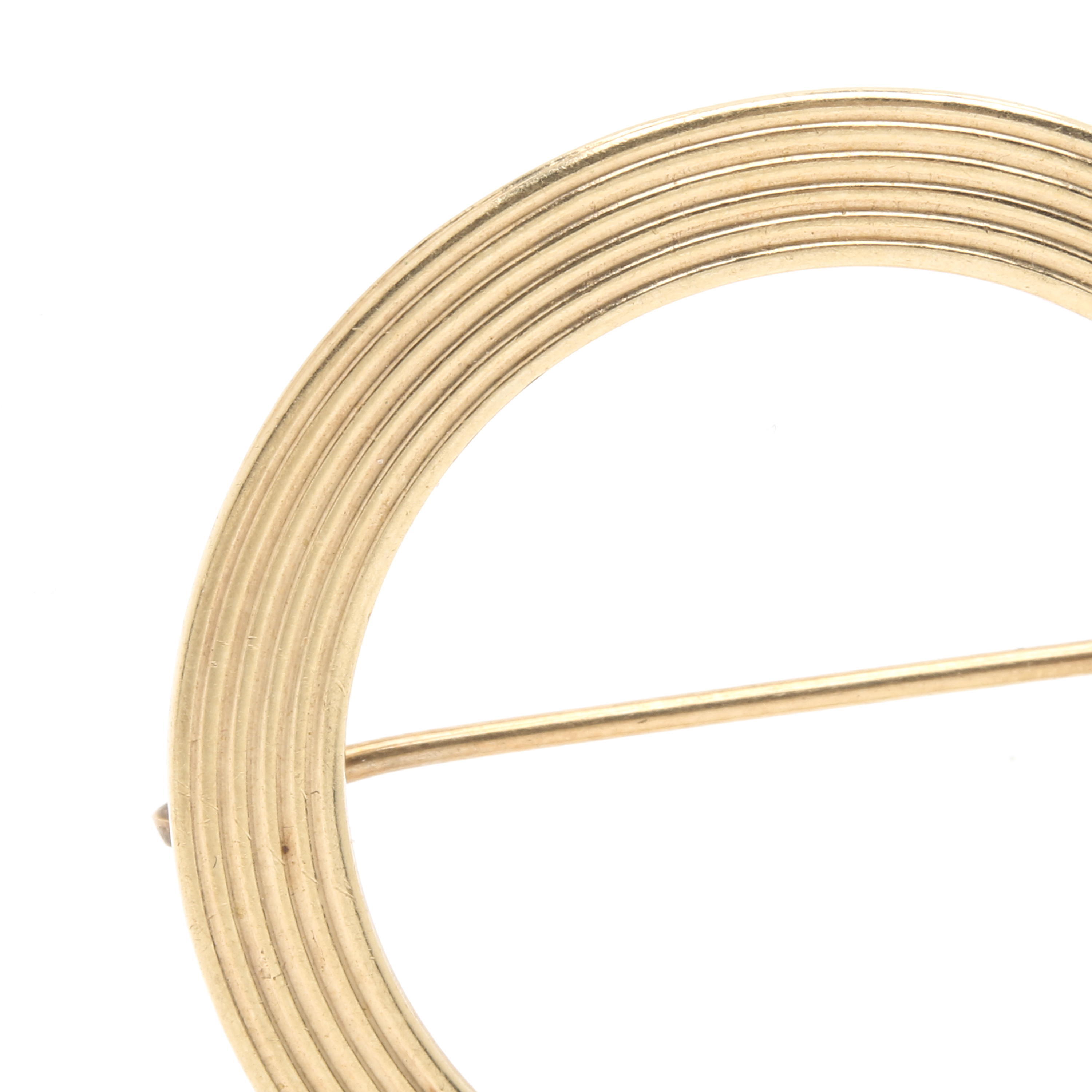 14K Yellow Gold Circle Brooch