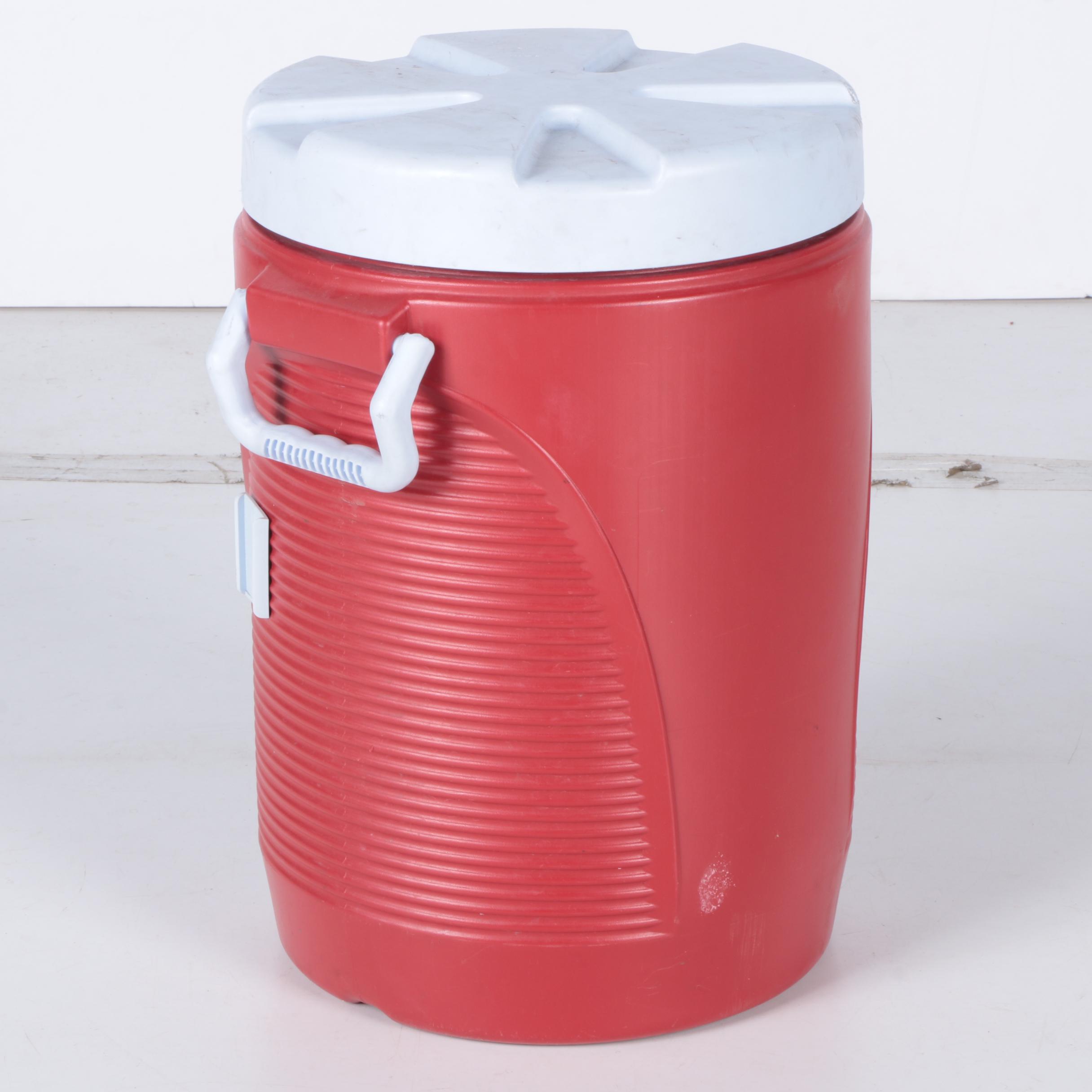 Rubbermaid Water Cooler with Cup Sleeve and Water Pitcher