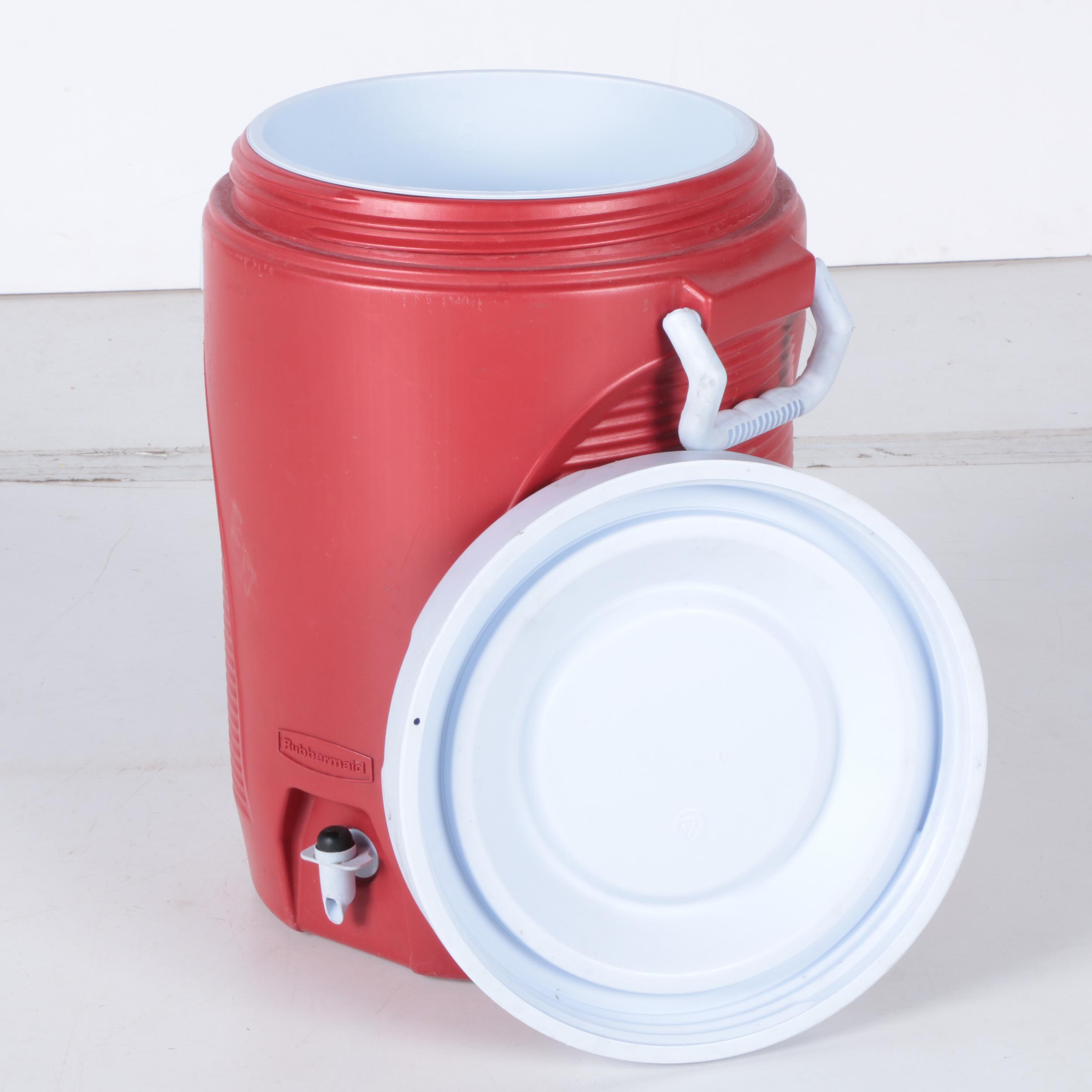 Rubbermaid Water Cooler with Cup Sleeve and Water Pitcher