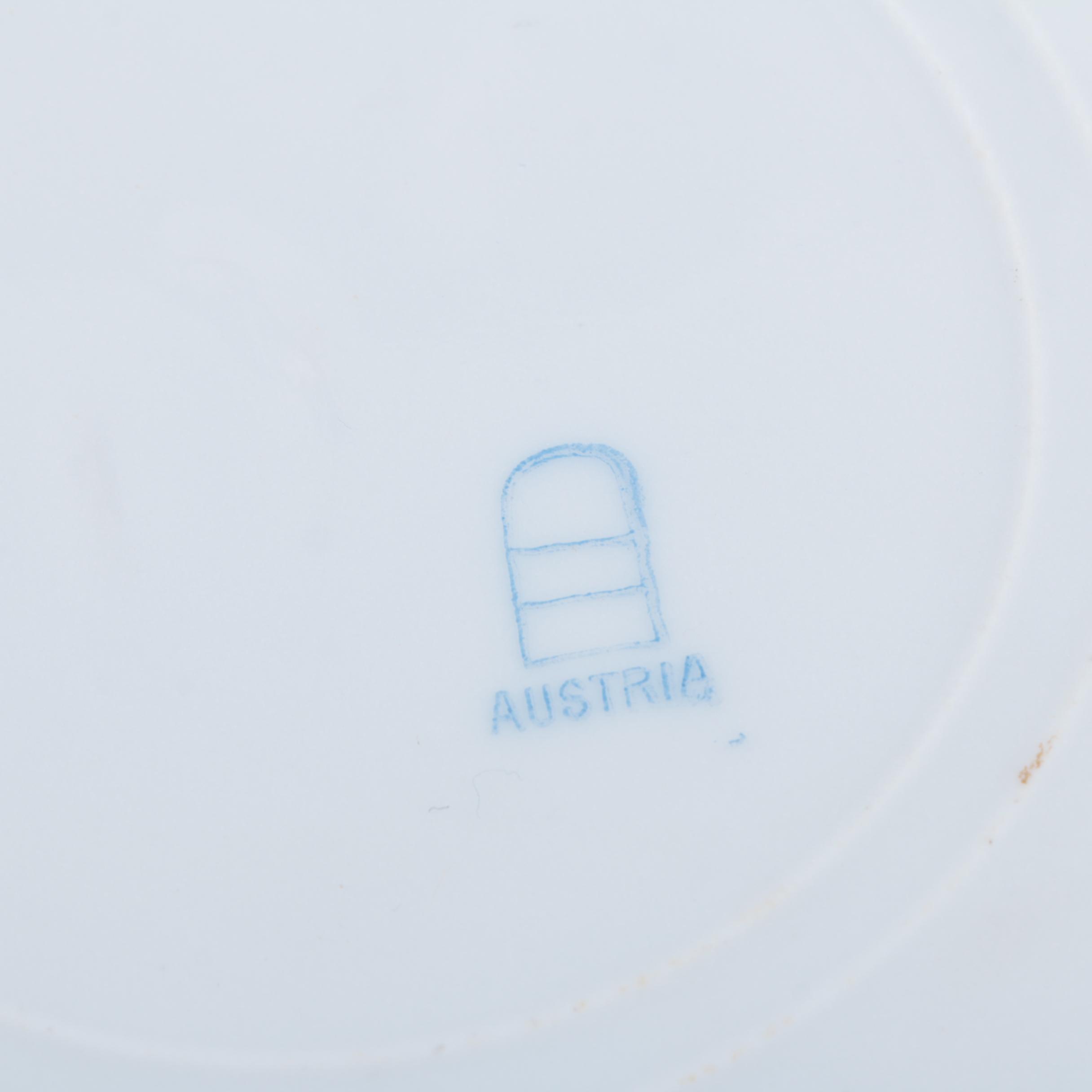 Kaufmann Royal Vienna Style Porcelain Plate