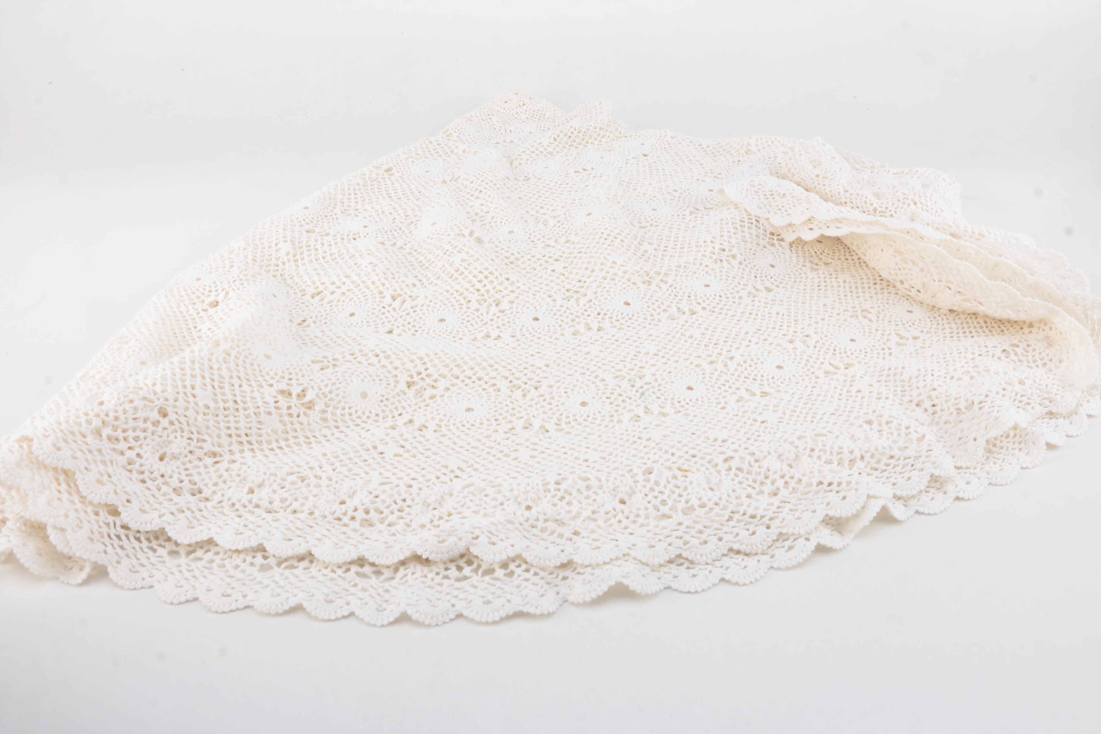 Assorted Vintage Aprons and Linens