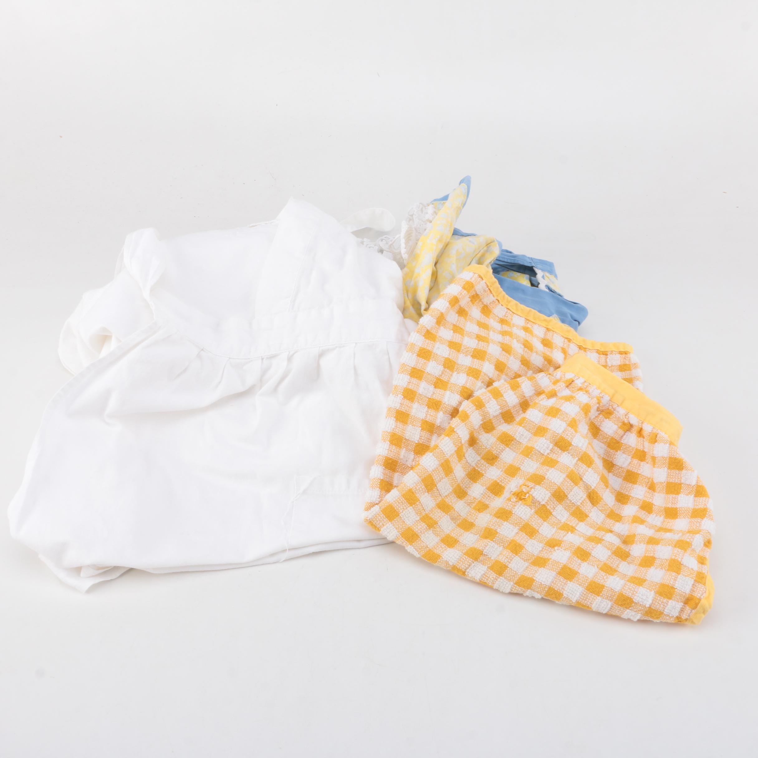 Assorted Vintage Aprons and Linens