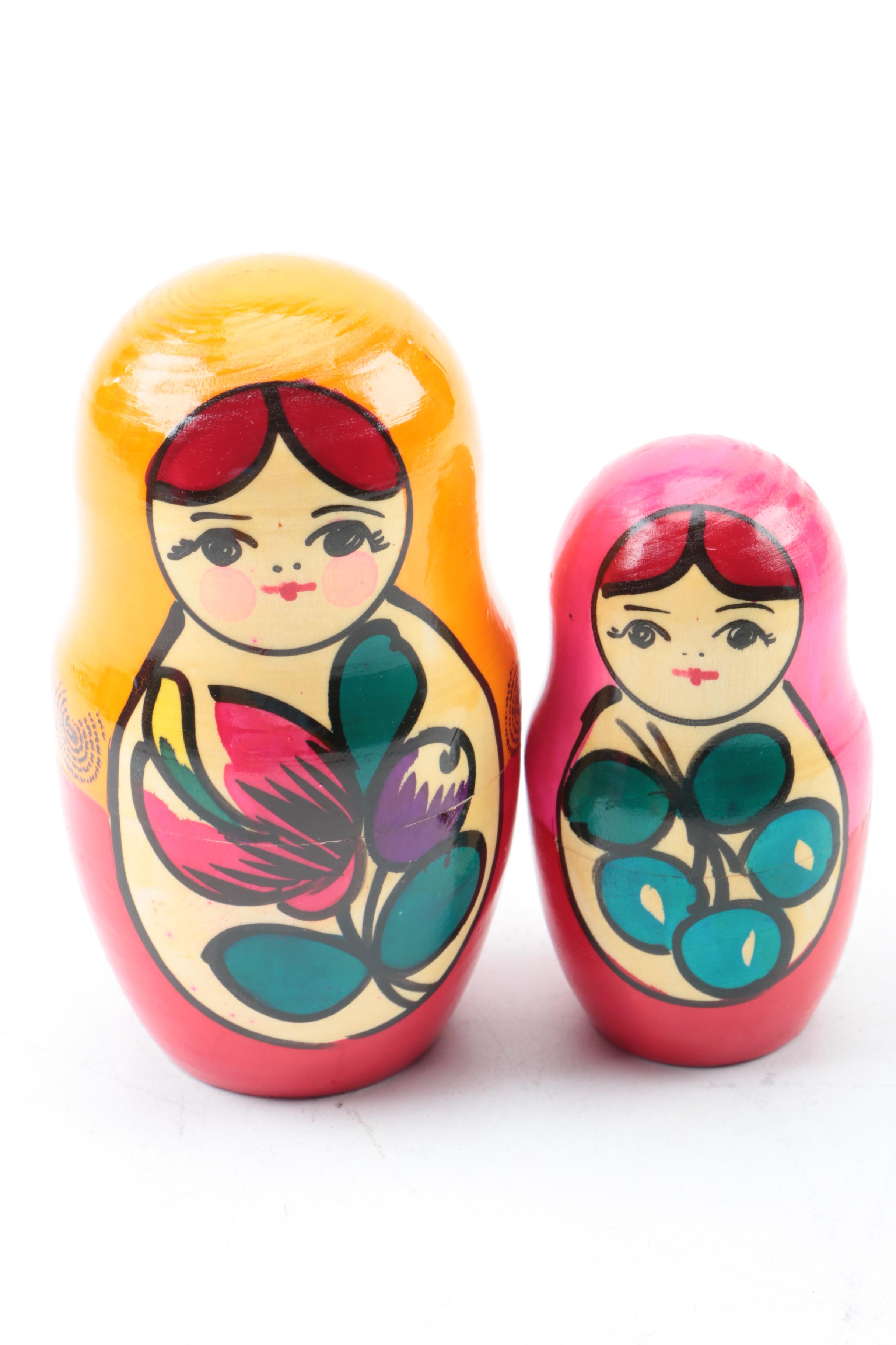 Matryoshka Nesting Doll Set
