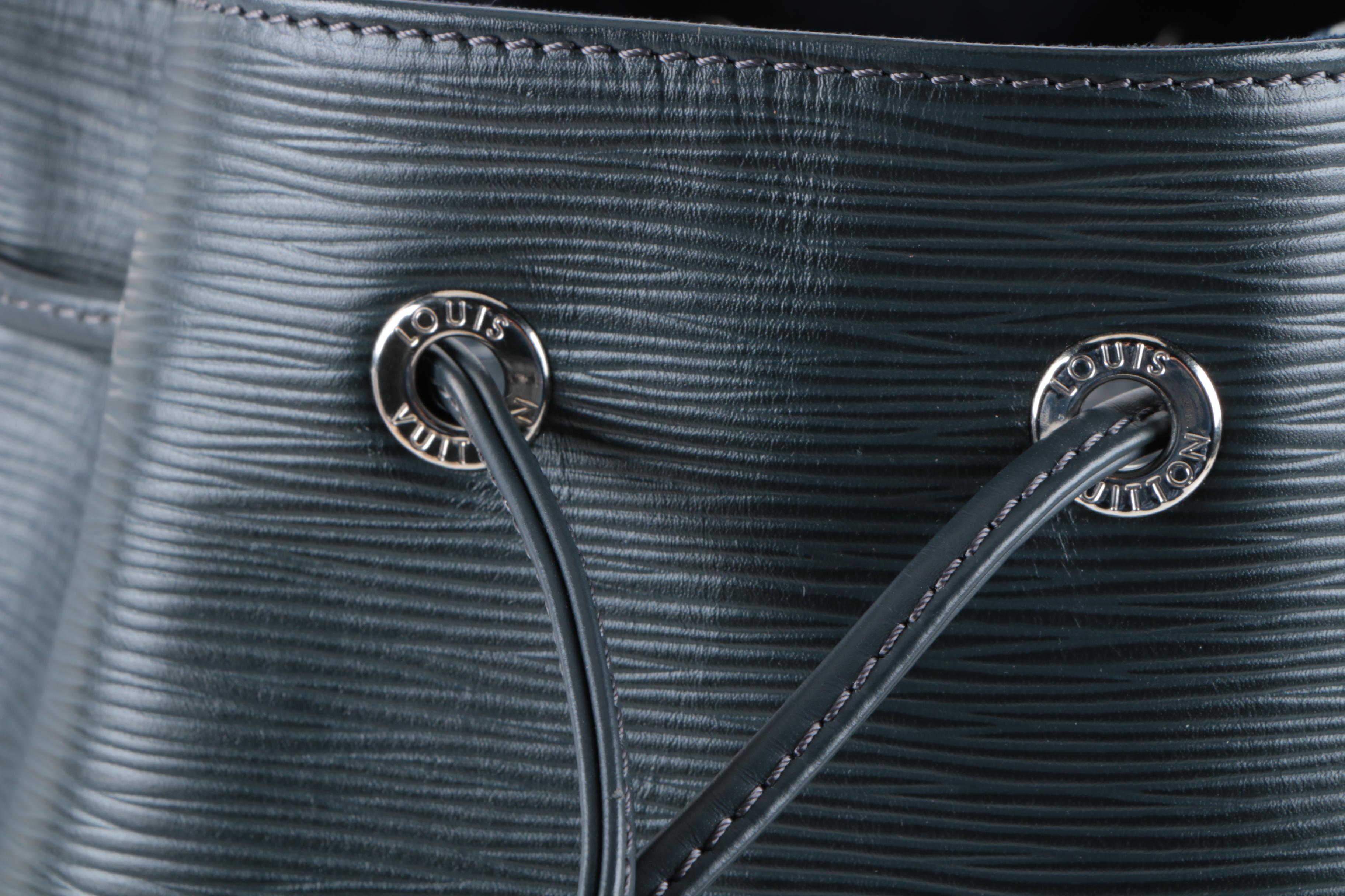 Limited Edition Louis Vuitton Epi Noé Marin Bag and Wallet