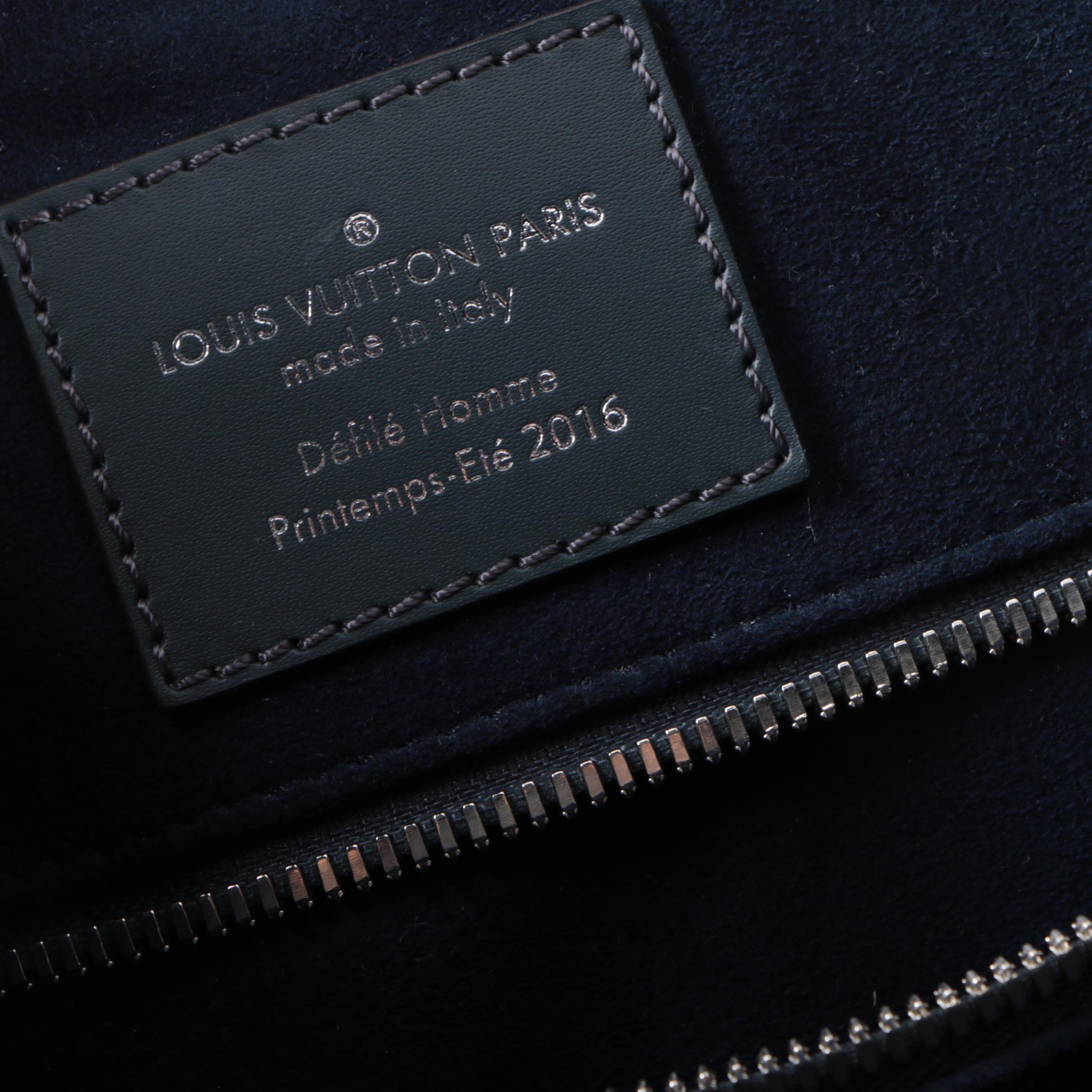 Limited Edition Louis Vuitton Epi Noé Marin Bag and Wallet