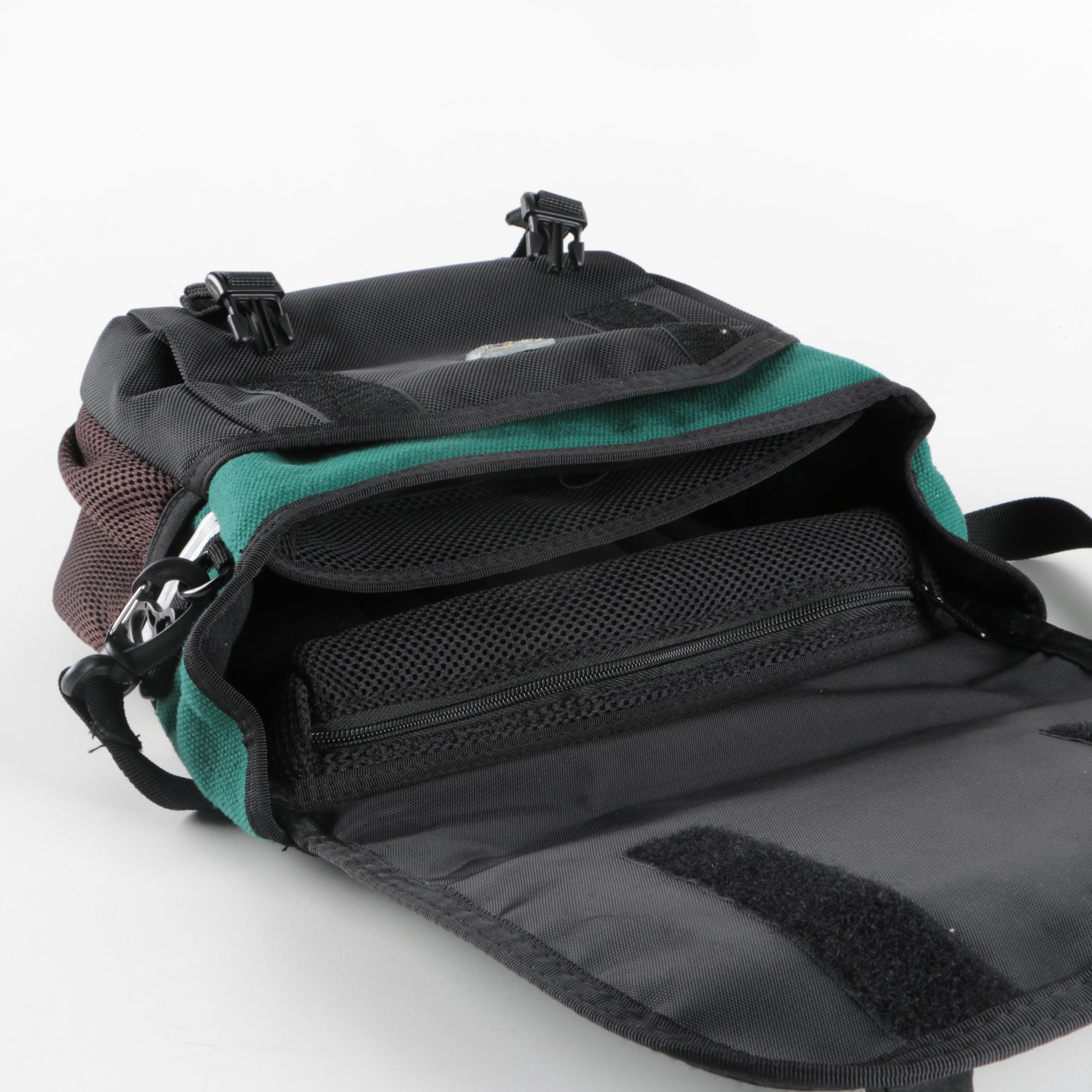 Link "Legend of Zelda" Nintendo Wii Carrying Case