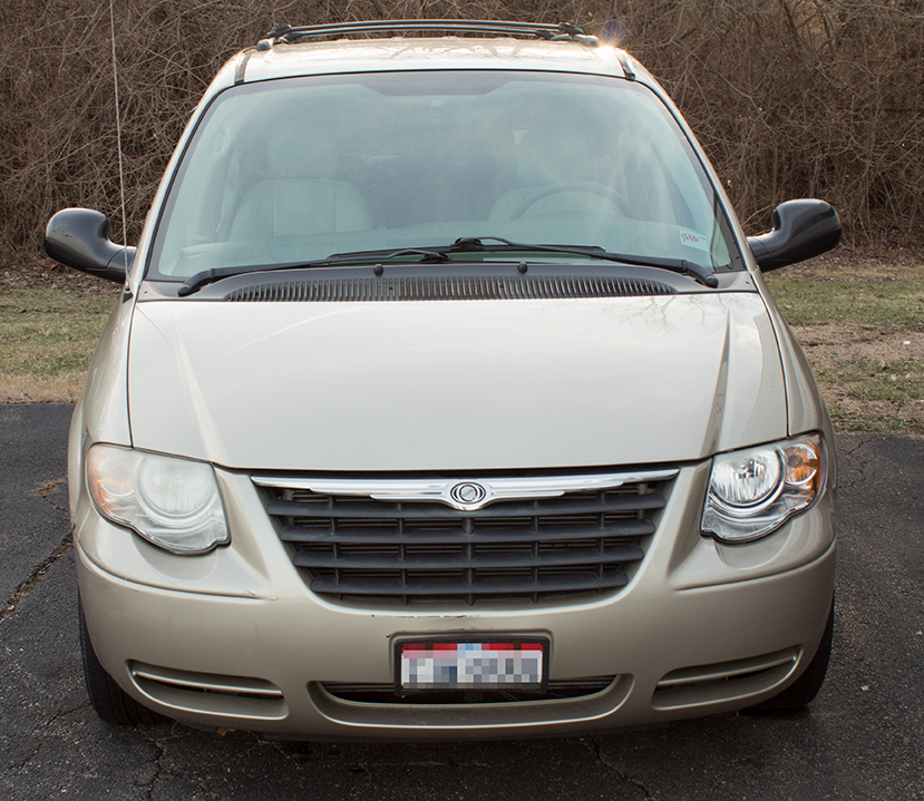 2005 Chrysler Town and Country Touring Minivan
