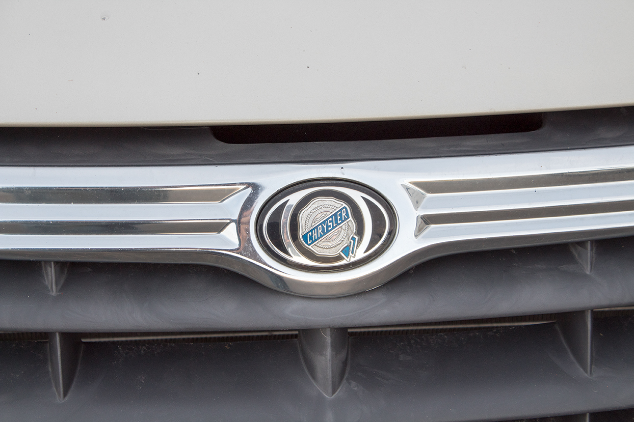 2005 Chrysler Town and Country Touring Minivan