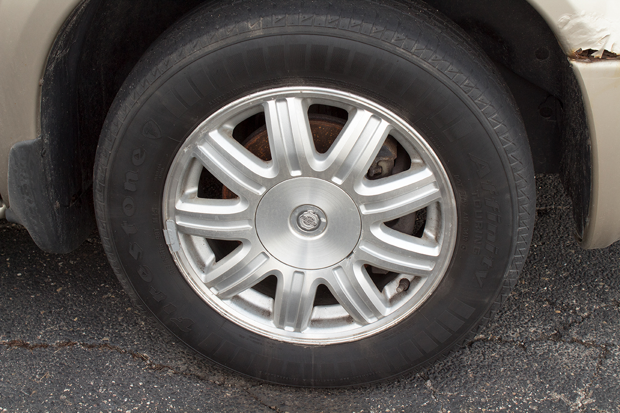 2005 Chrysler Town and Country Touring Minivan