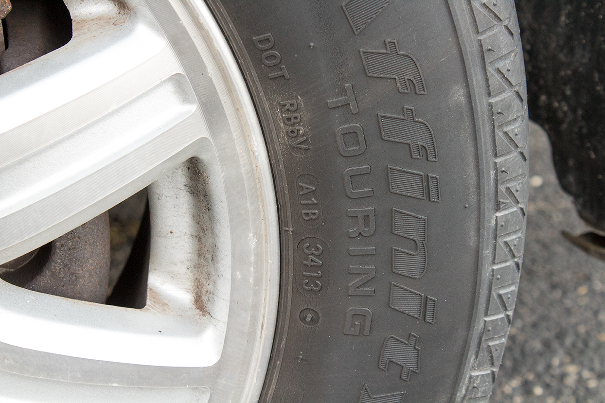 2005 Chrysler Town and Country Touring Minivan