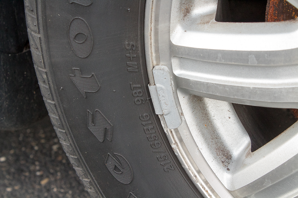 2005 Chrysler Town and Country Touring Minivan