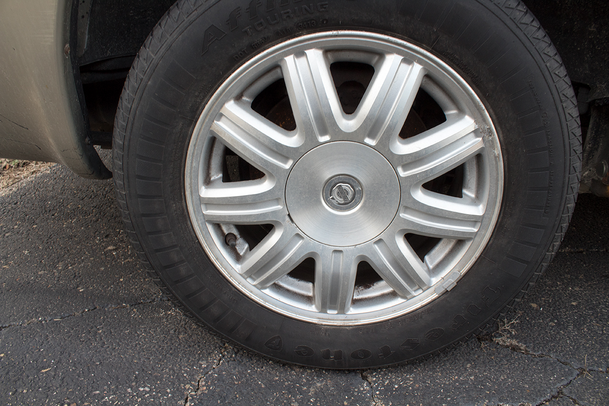 2005 Chrysler Town and Country Touring Minivan