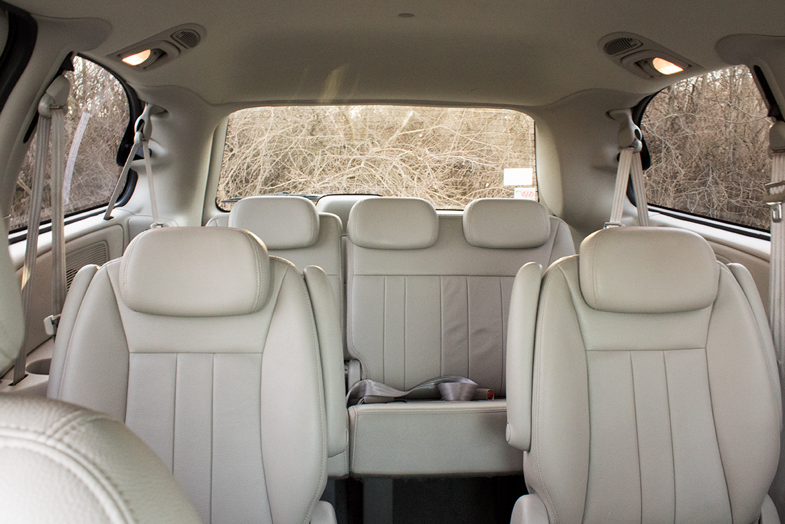 2005 Chrysler Town and Country Touring Minivan