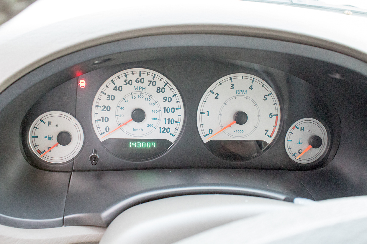 2005 Chrysler Town and Country Touring Minivan