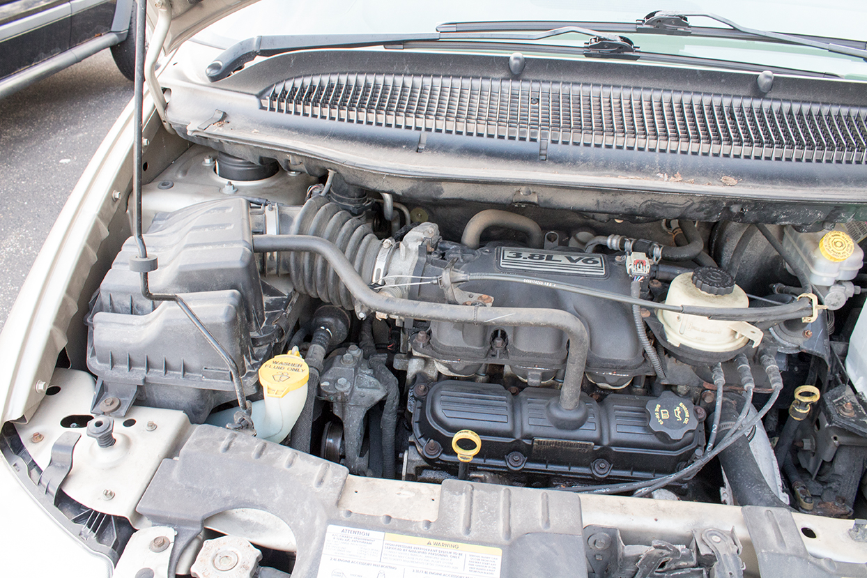 2005 Chrysler Town and Country Touring Minivan