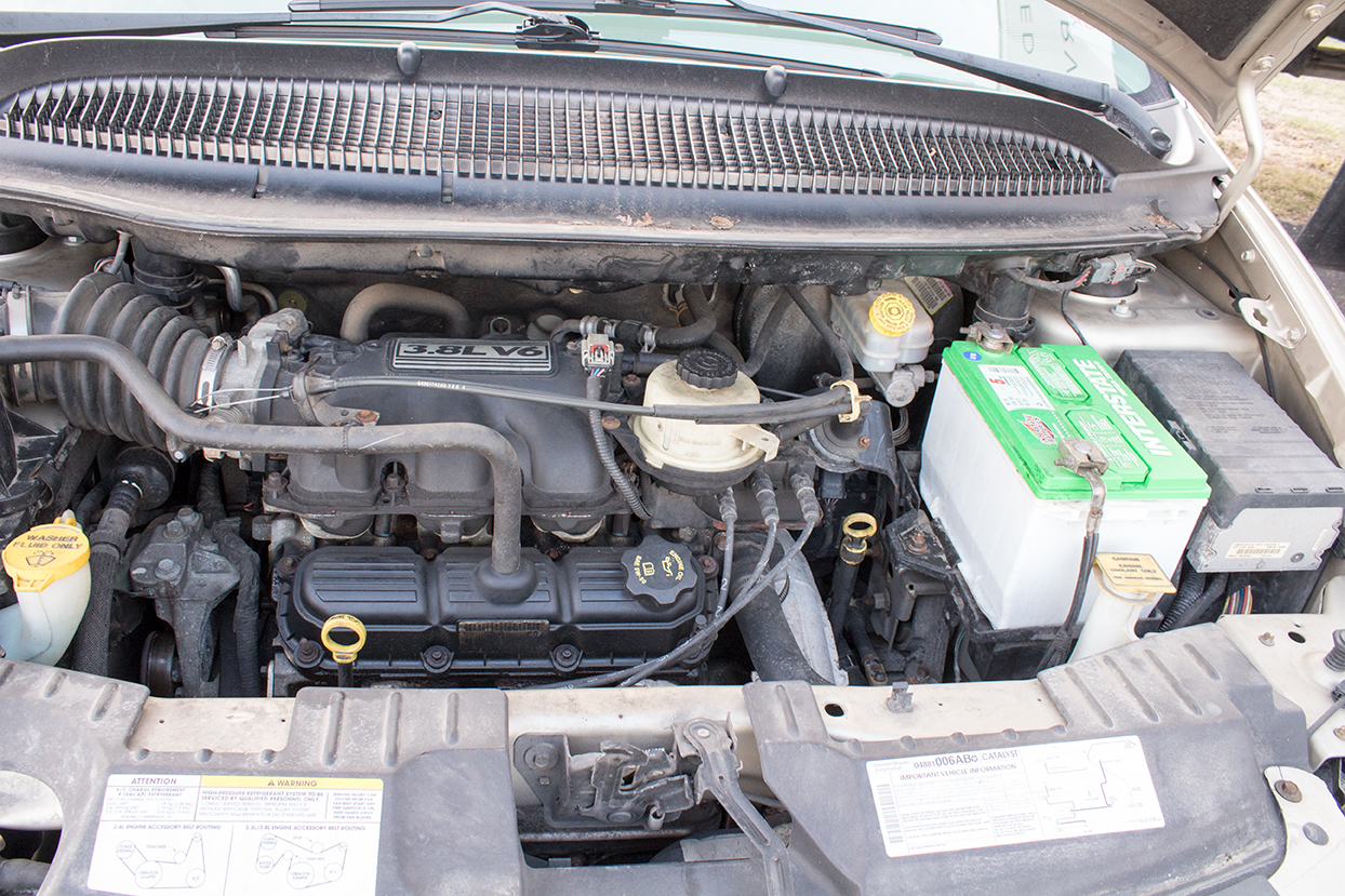 2005 Chrysler Town and Country Touring Minivan