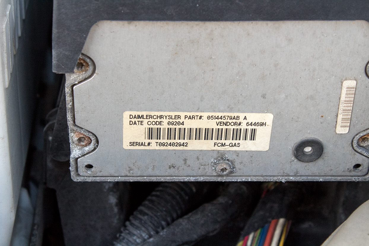 2005 Chrysler Town and Country Touring Minivan