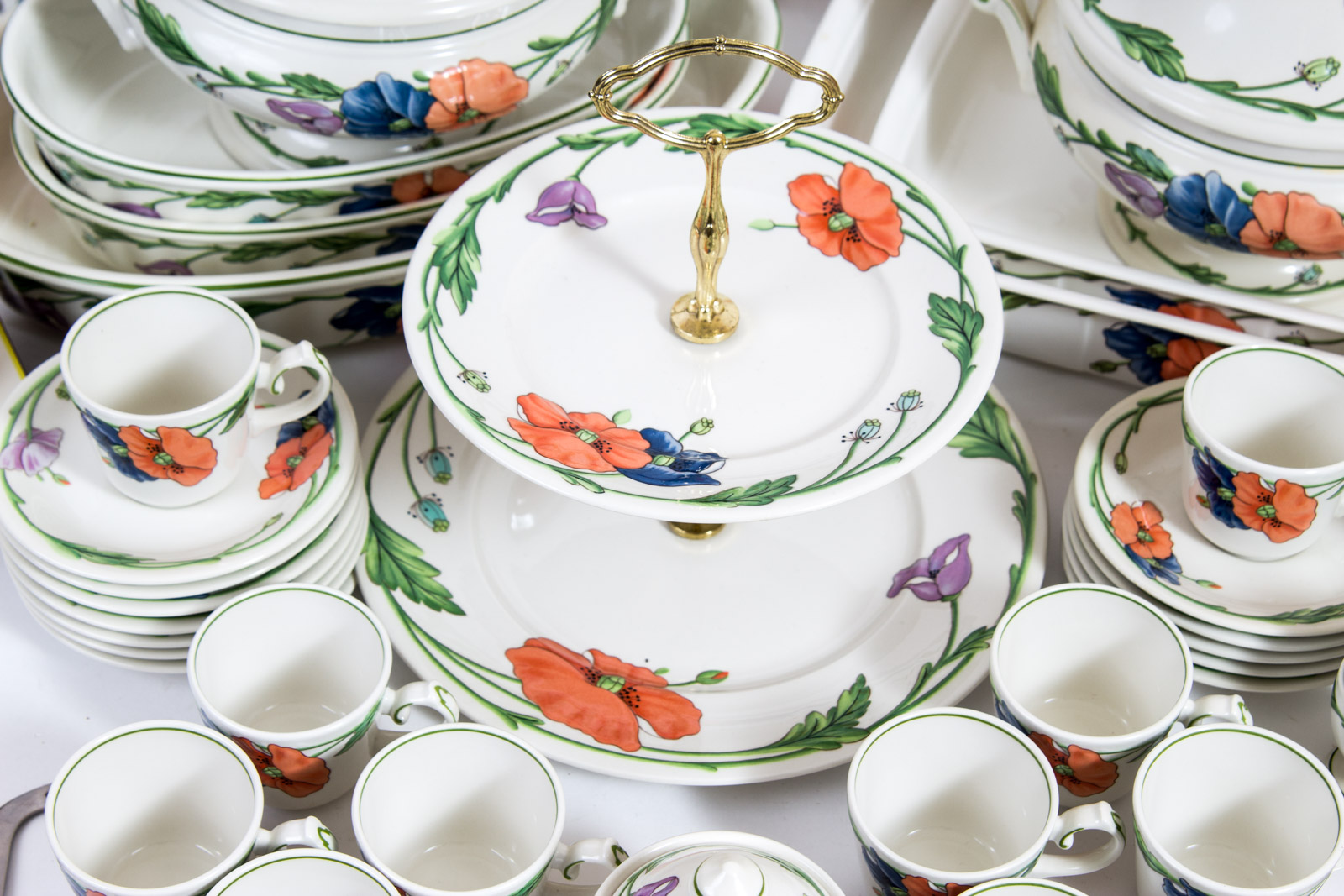Villeroy & Boch 'Amapola' Tableware