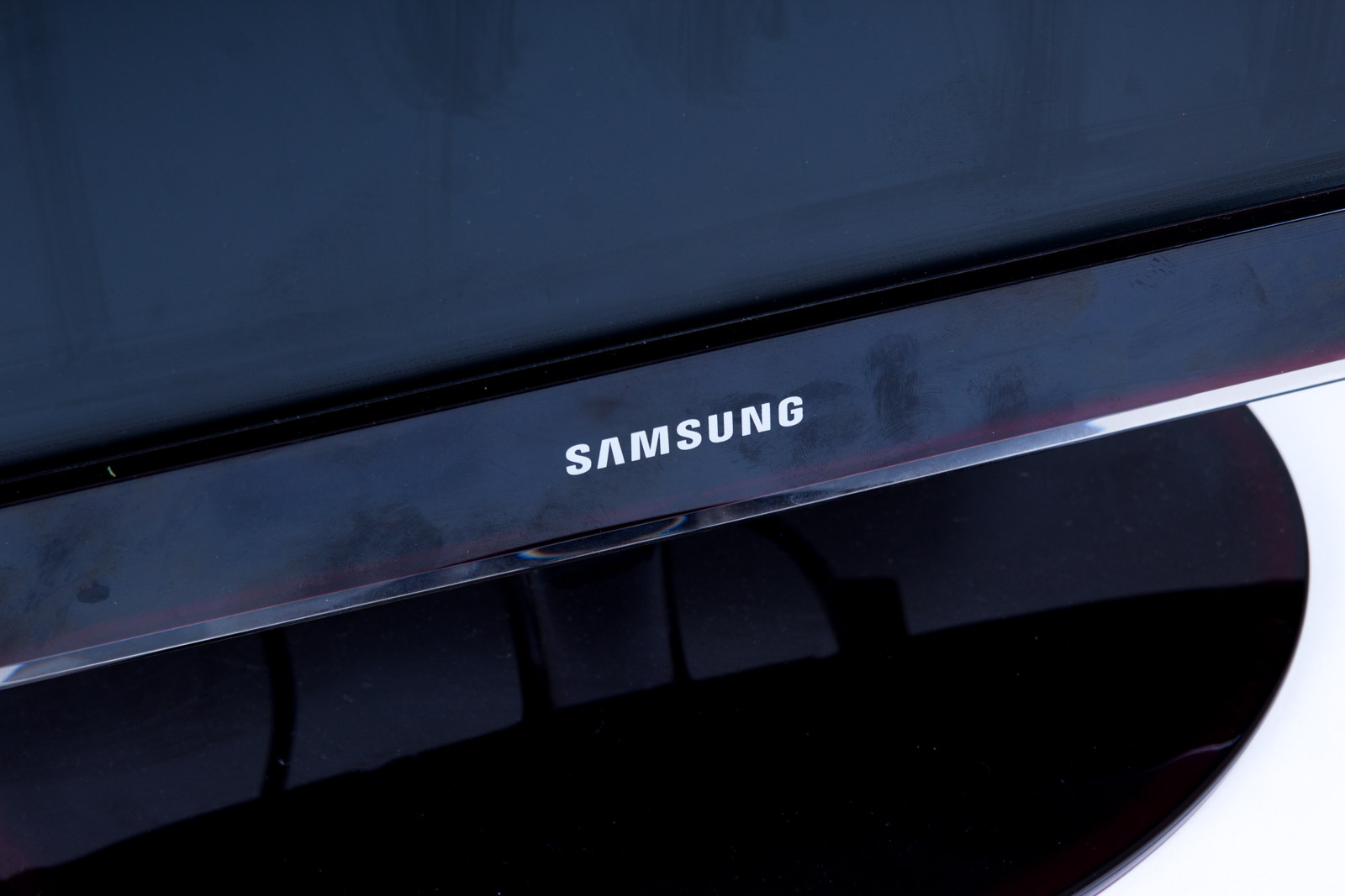 Samsung SyncMaster P2770HD Television