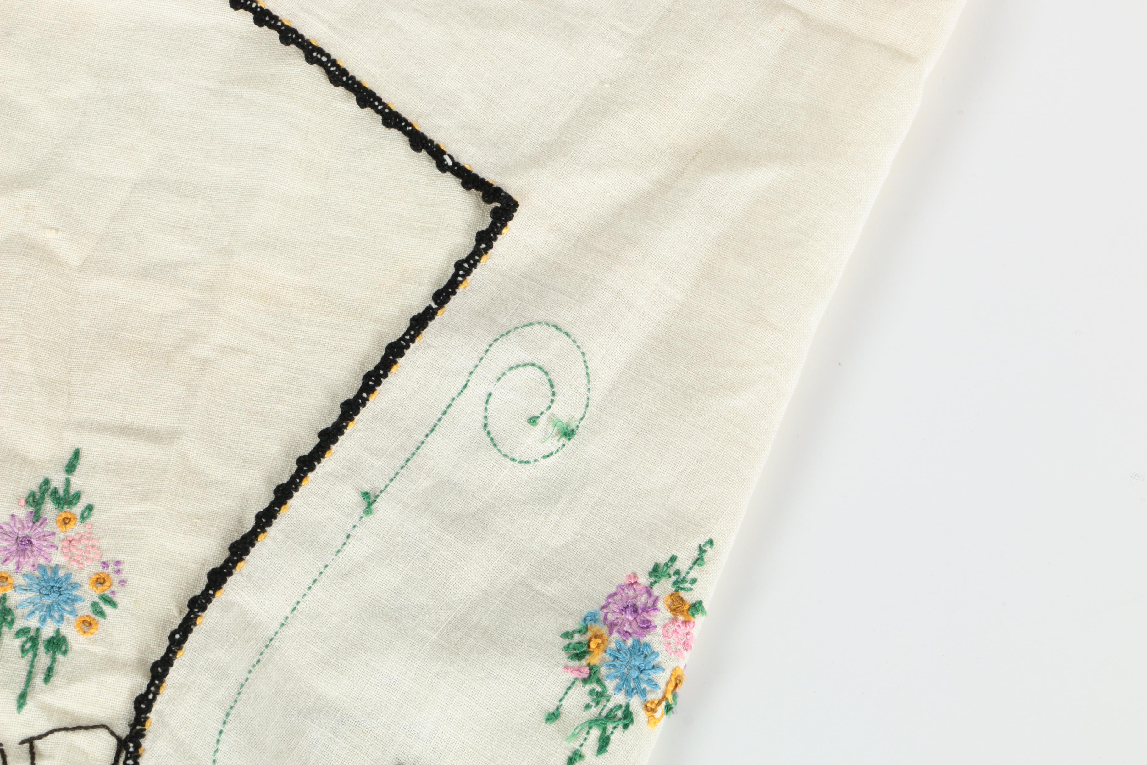 Hand Embroidered Tablecloth Storage Cloth