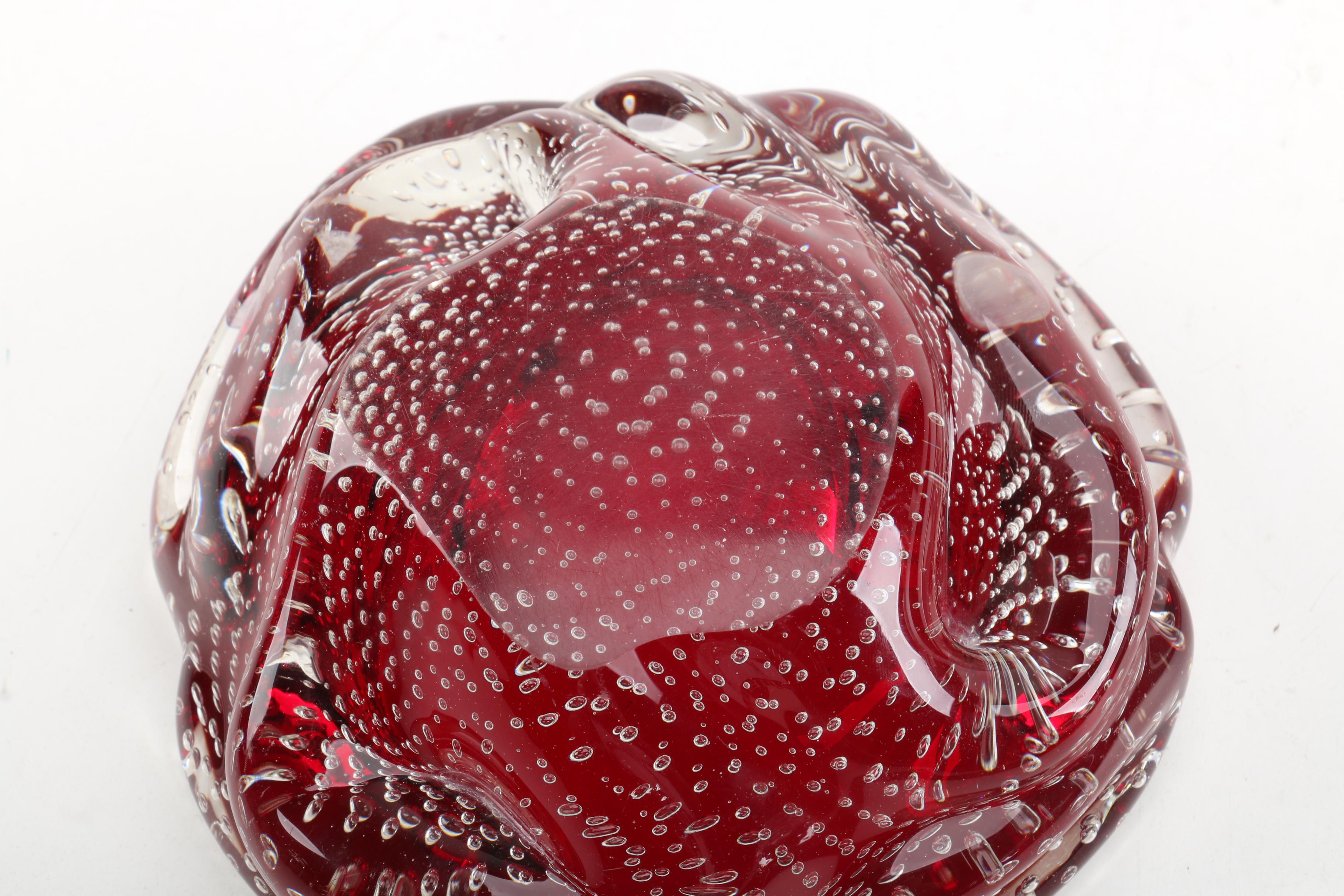 Murano Seguso Style Ash Receiver with Crystal Strawberry