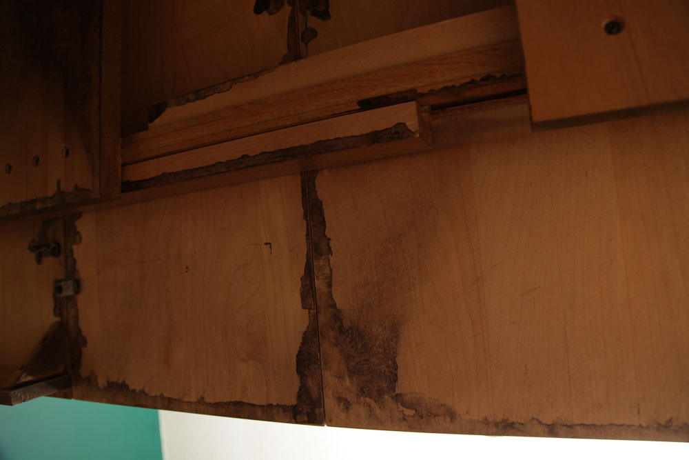 Vintage Dining Table with Chairs by Nichols and Stone