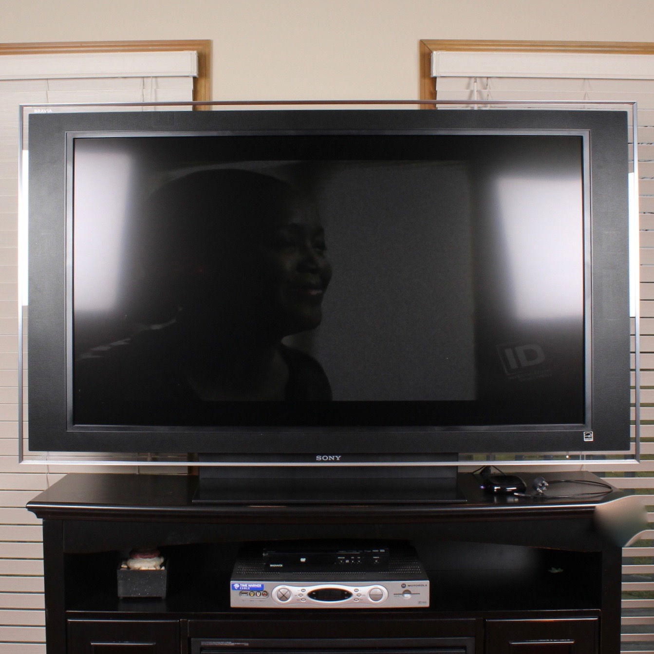 Sony KDL-52XBR4 Television