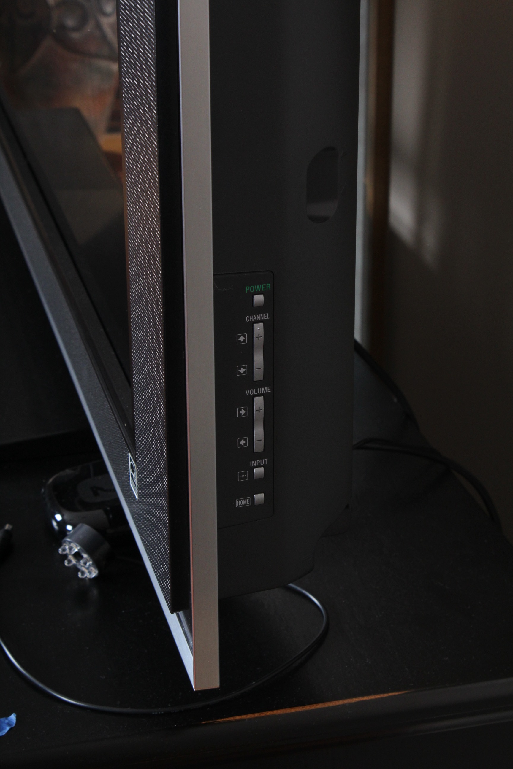 Sony KDL-52XBR4 Television