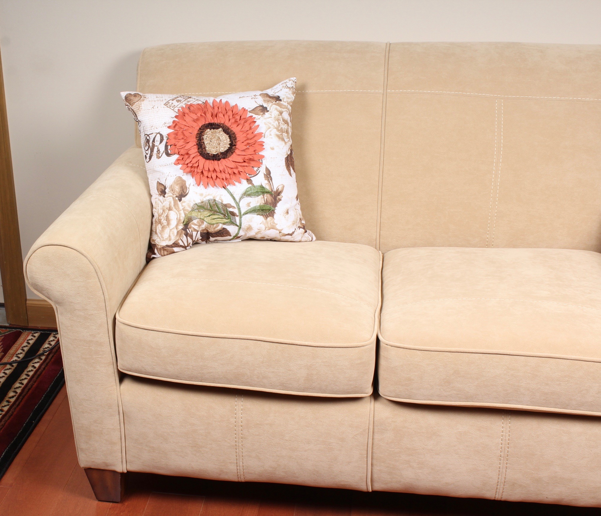 Flexsteel "Dana Collection" Loveseat