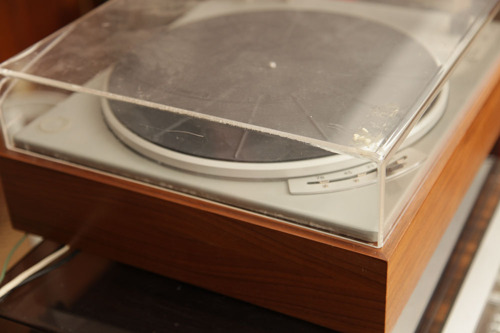 Vintage Fisher Audio System and Lenco L70 Turntable