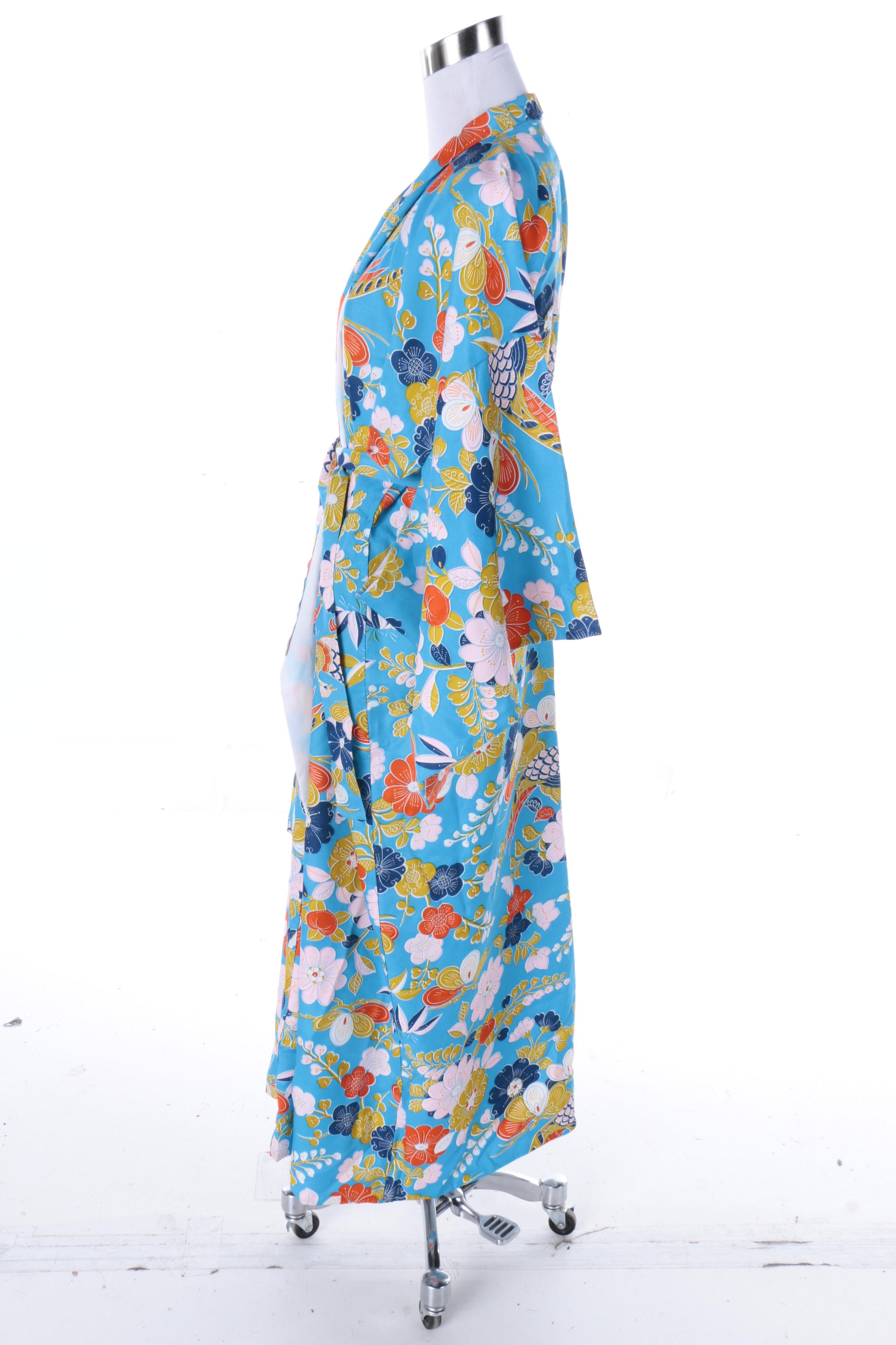 Vintage Japanese Kimono Style Robe