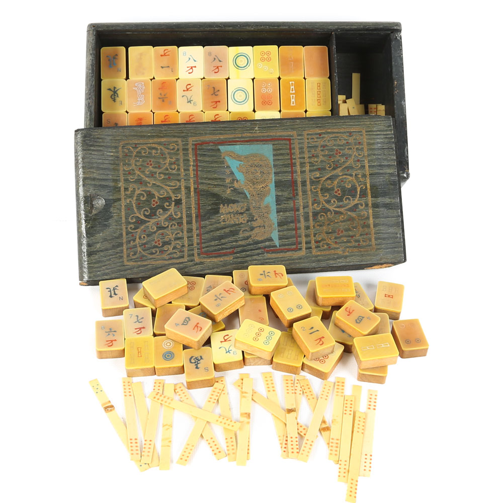 Vintage Mahjong Set
