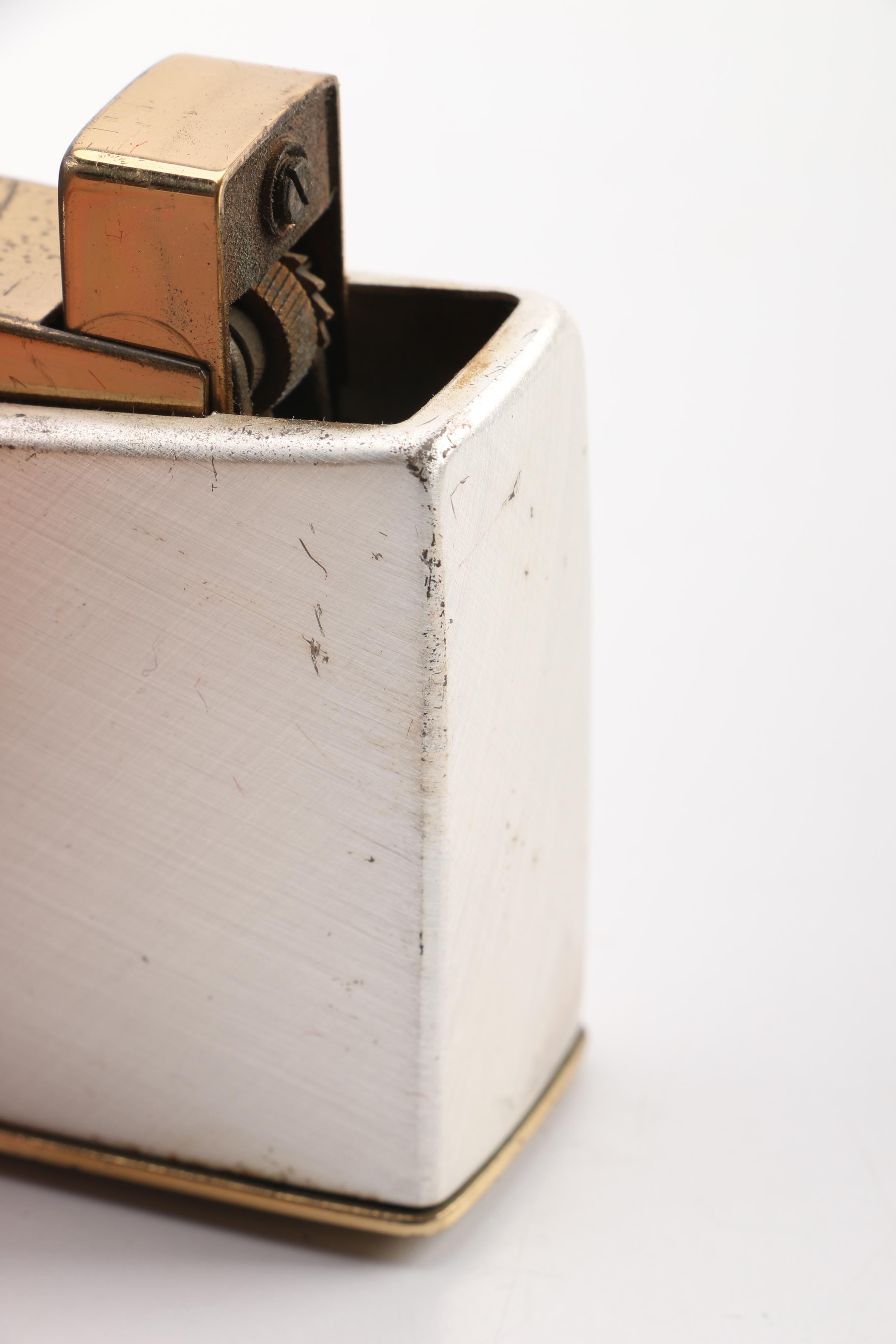 Consul Crown Table Lighter