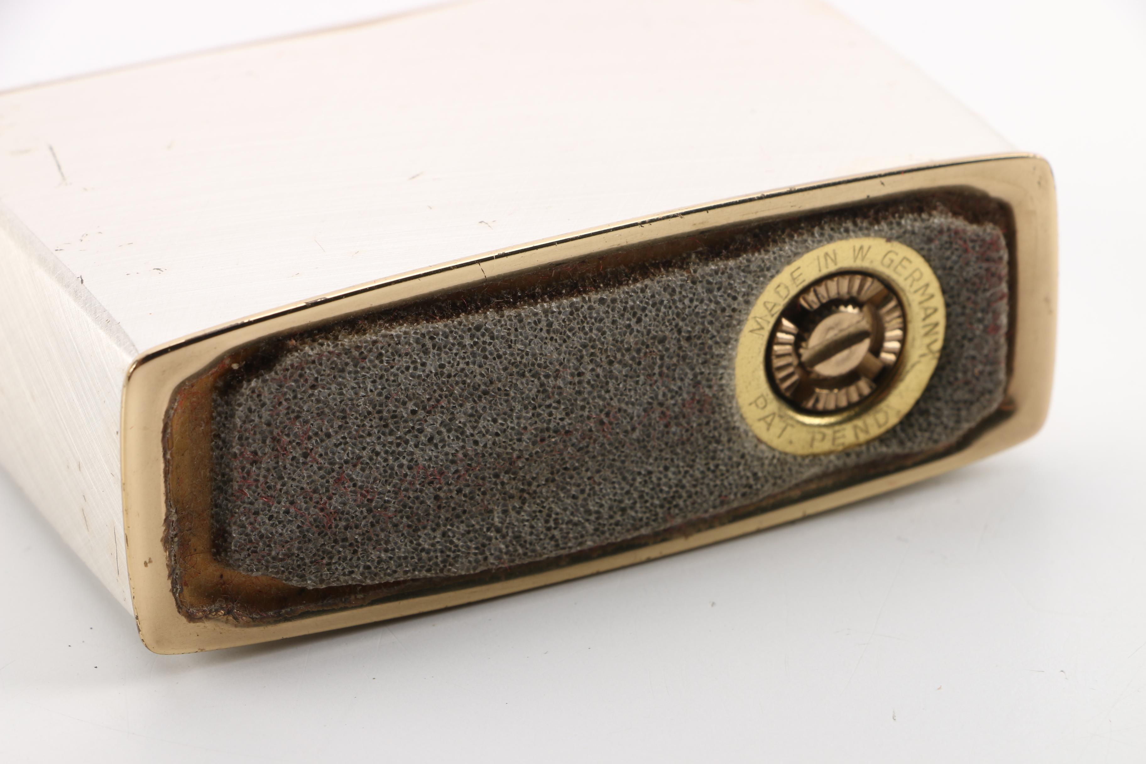 Consul Crown Table Lighter