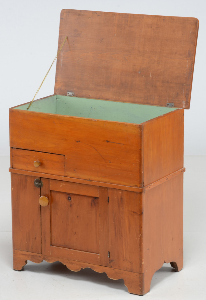 Antique Pine Lift-Top Dry Sink