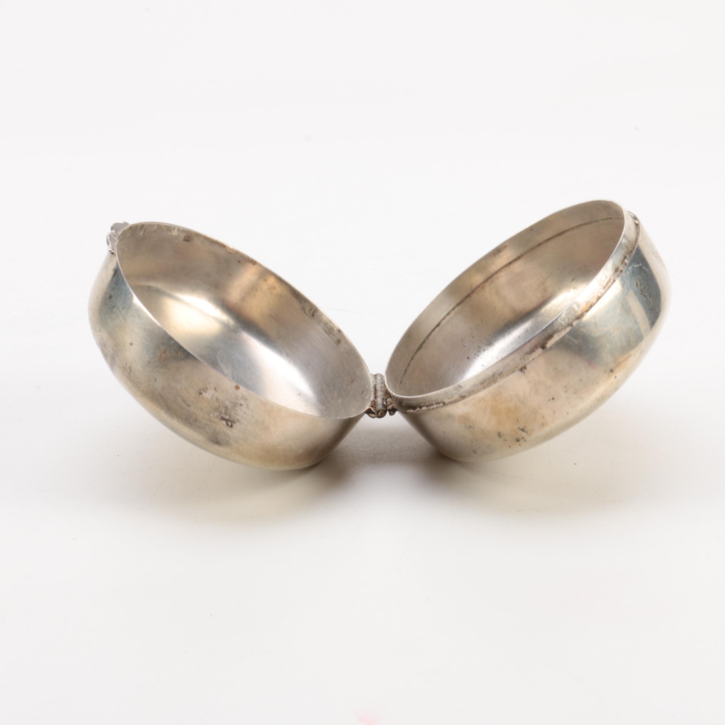 Vintage Vanity Accessories Including Helena Rubinstein