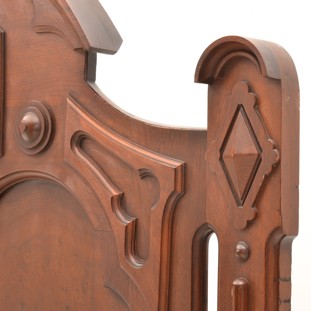 Circa 1870s Mitchell & Rammelsberg Antique Carved Walnut Full Bed Frame